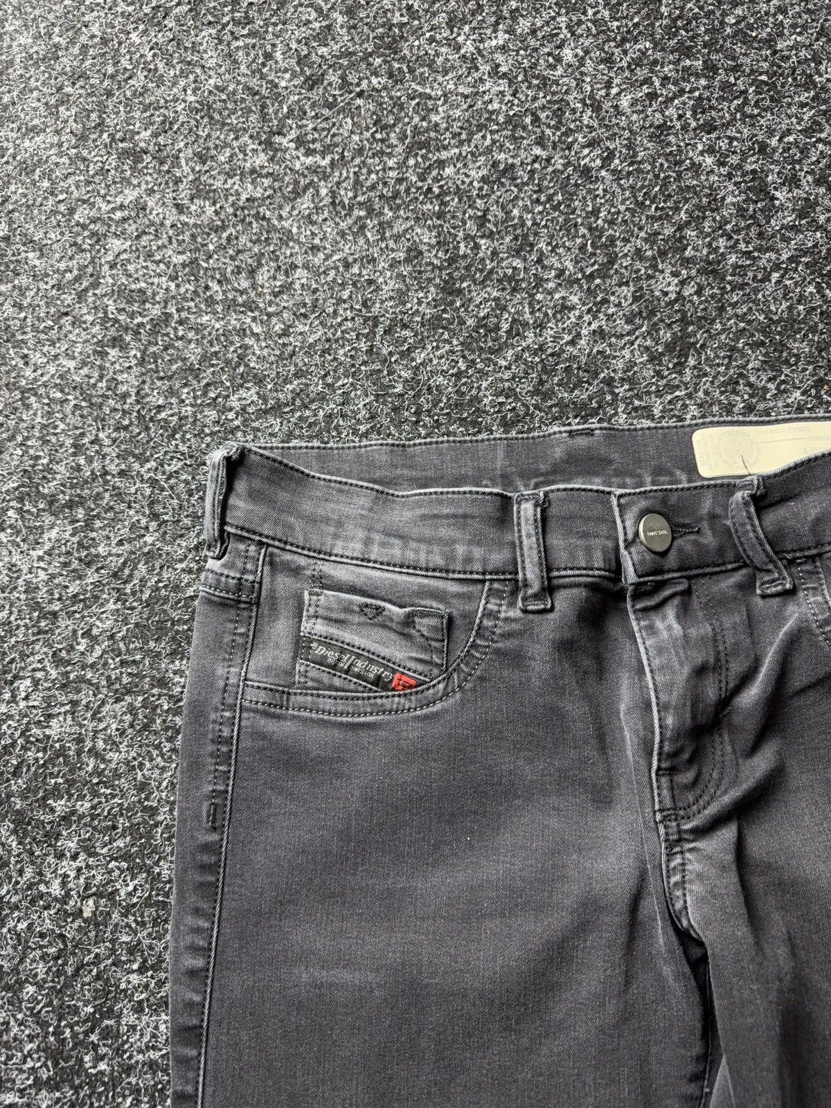 Diesel 00s Diesel LIVER-S Super Slim Grey Faded Denim Skinny Fit Size 28" / US 6 / IT 42 - 7 Thumbnail