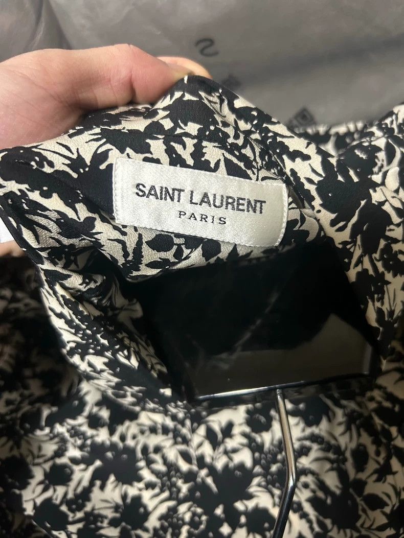 Yves Saint Laurent saint laurent size 38 22SS Black and White Art Floral Short Size US M / EU 48-50 / 2 - 3 Thumbnail