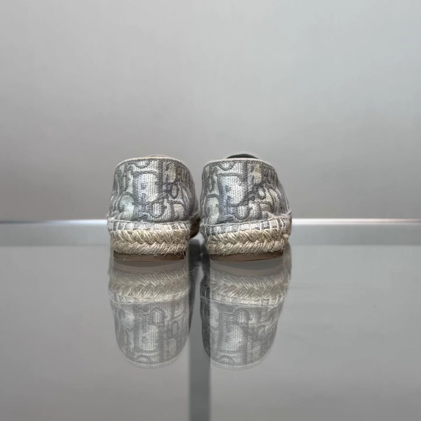 Dior Dior Gray All Over Oblique Fisherman Slipper 34W Size US 4 / IT 34 - 4 Thumbnail