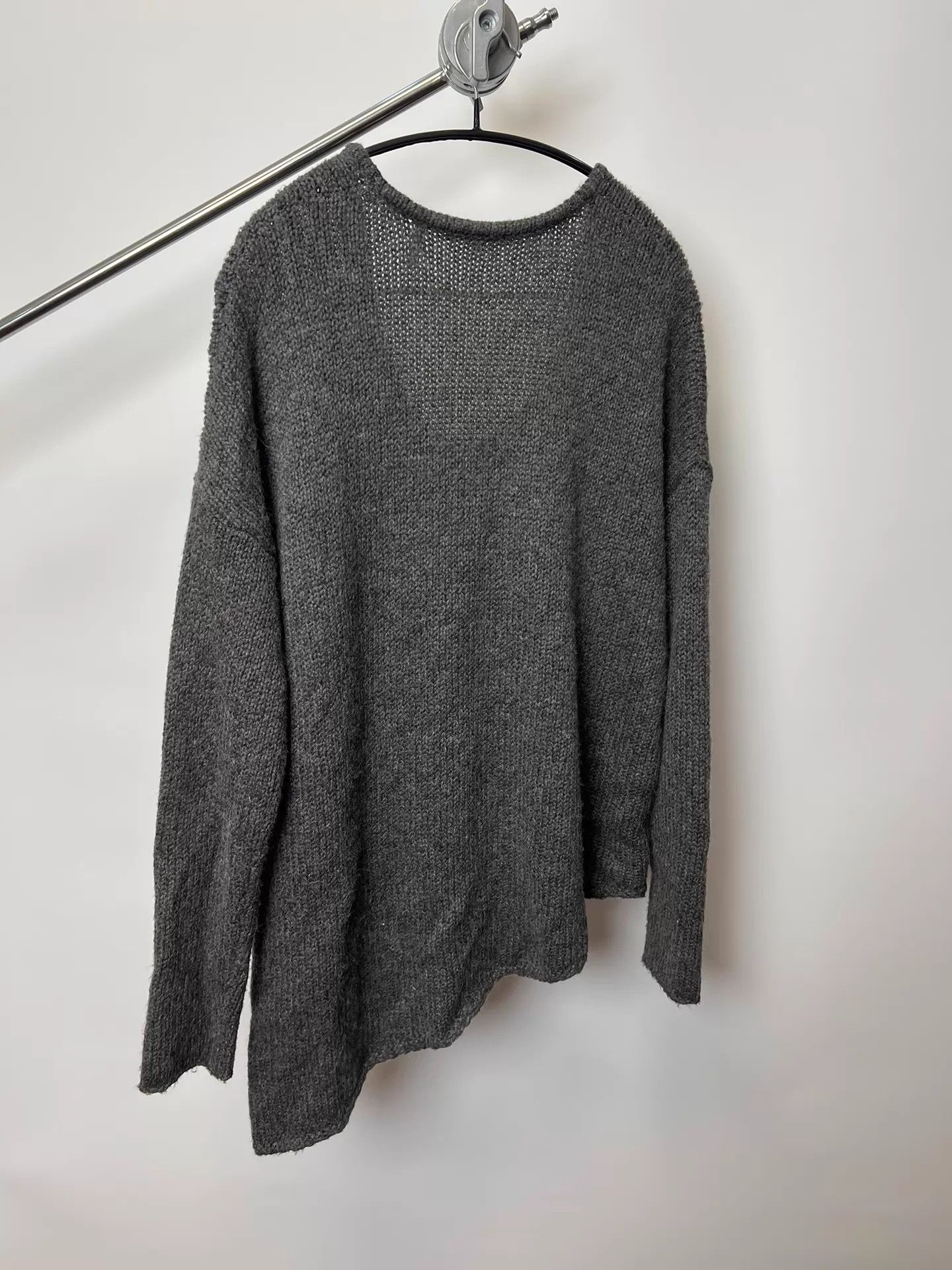 Helmut Lang Helmut Lang Alpaca Blend Asym Hem Low Crew Sweater M Size M / US 6-8 / IT 42-44 - 5 Thumbnail
