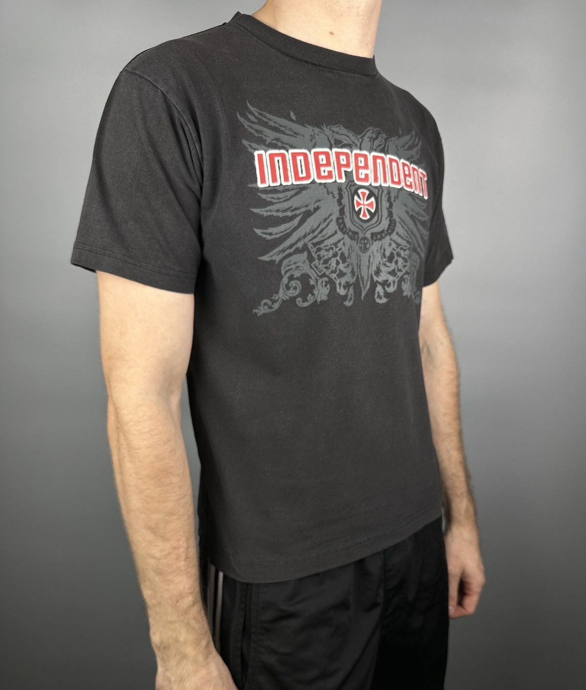 Independent Truck Co. Y2K Independent Truck Affliction Tribal Skull Opium T Shirt Size US M / EU 48-50 / 2 - 11 Thumbnail