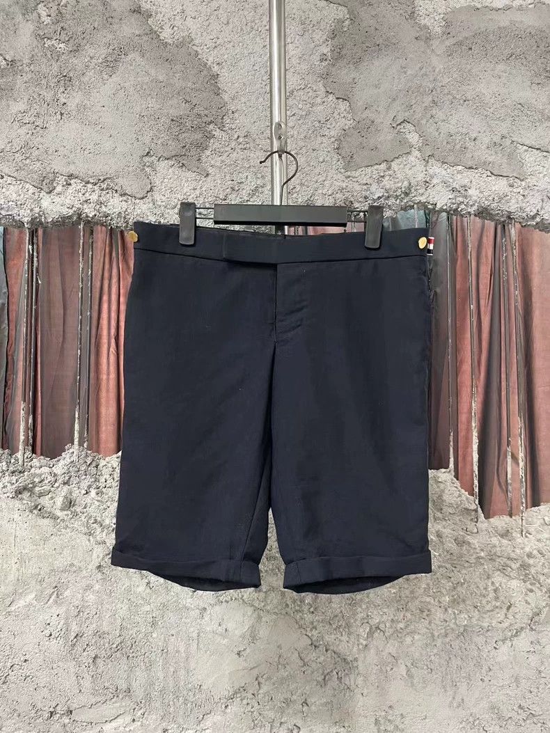 Thom Browne Thom Browne Wool Shorts for Men-dmc Size US 30 / EU 46 - 1 Thumbnail