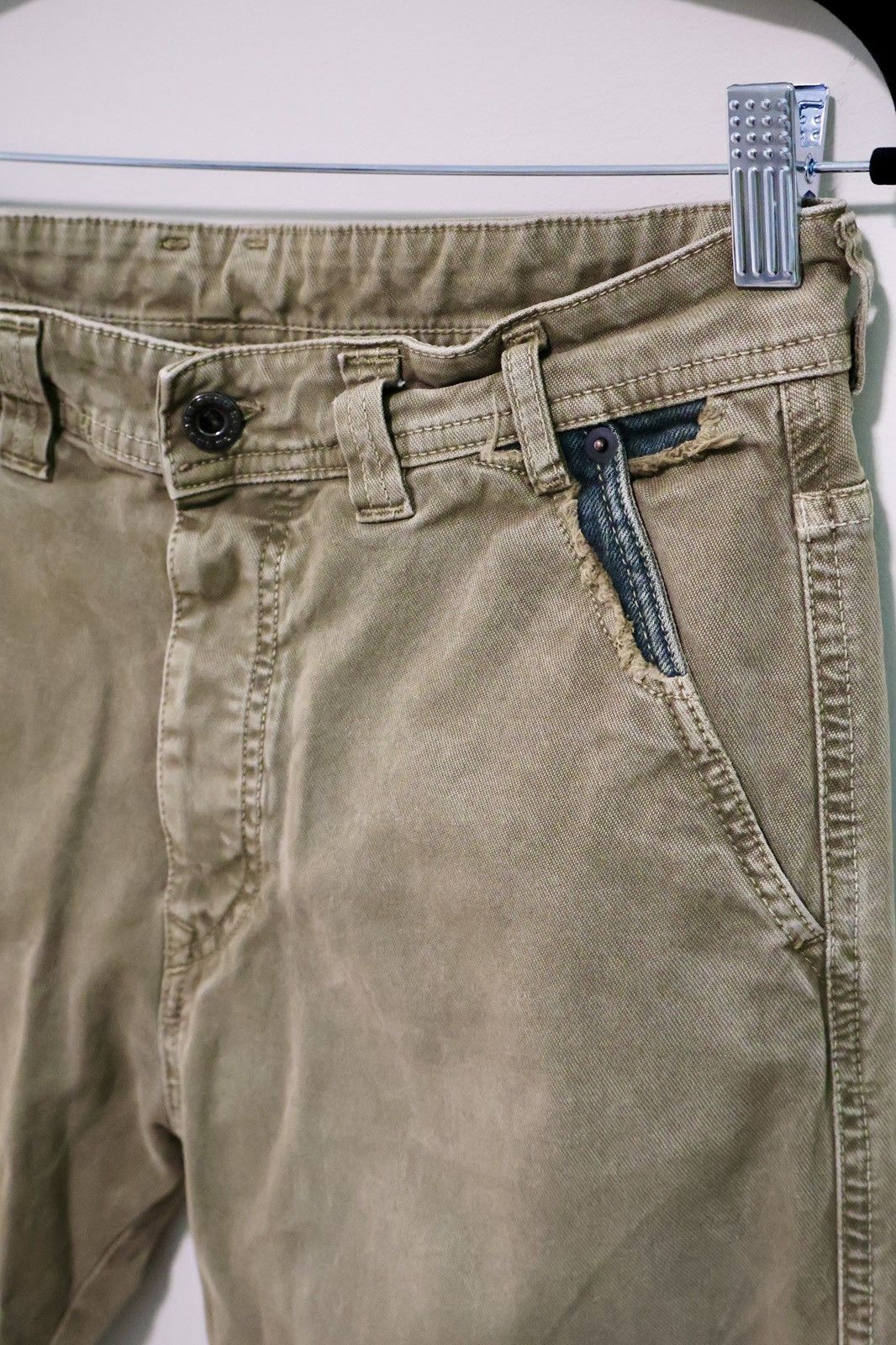 Diesel Black Gold Diesel Black Gold Cargo Pants / Army Green / Size 30 Size US 30 / EU 46 - 3 Thumbnail