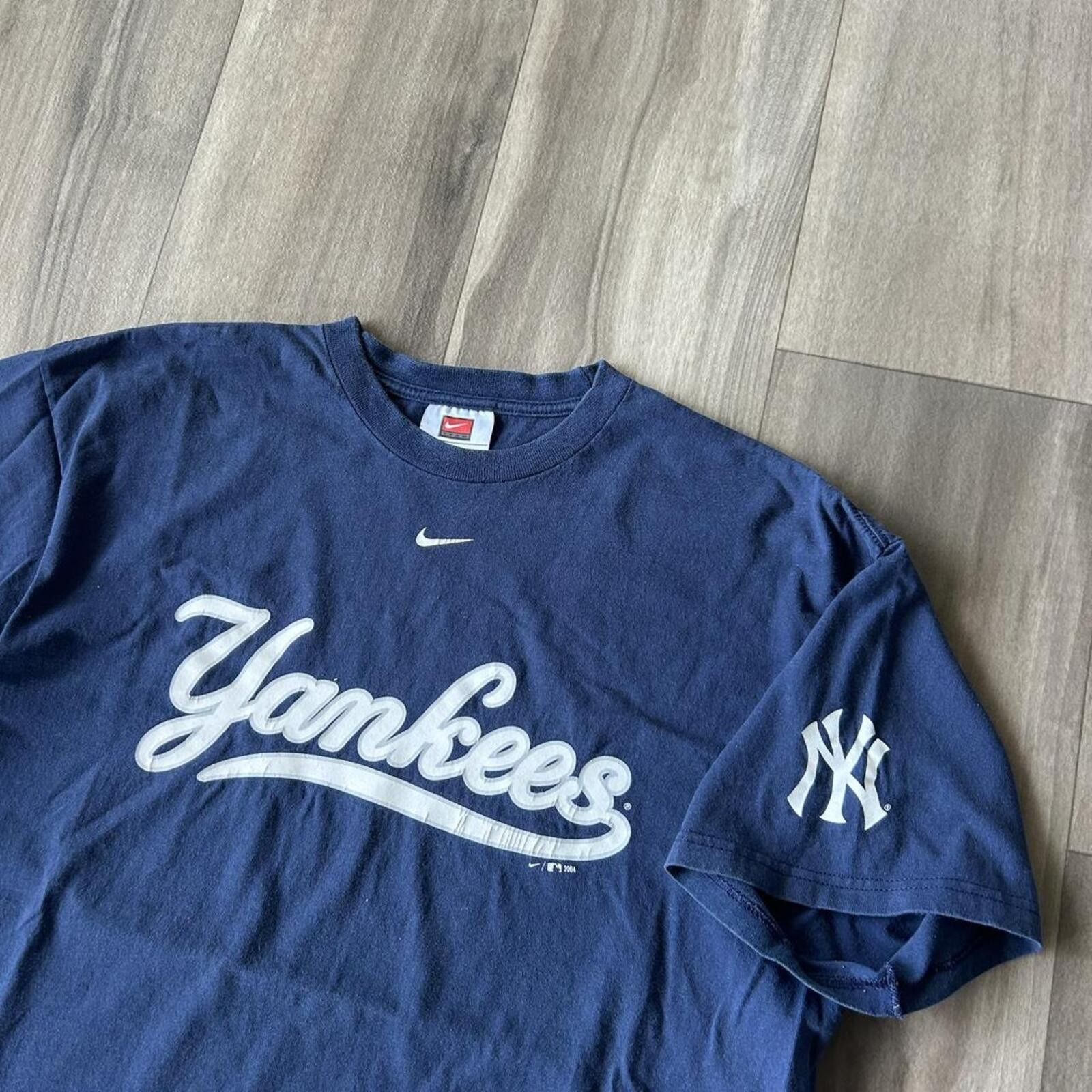 Nike Vintage 90’s Nike New York Yankees MLB t shirt size L Size US L / EU 52-54 / 3 - 2 Thumbnail