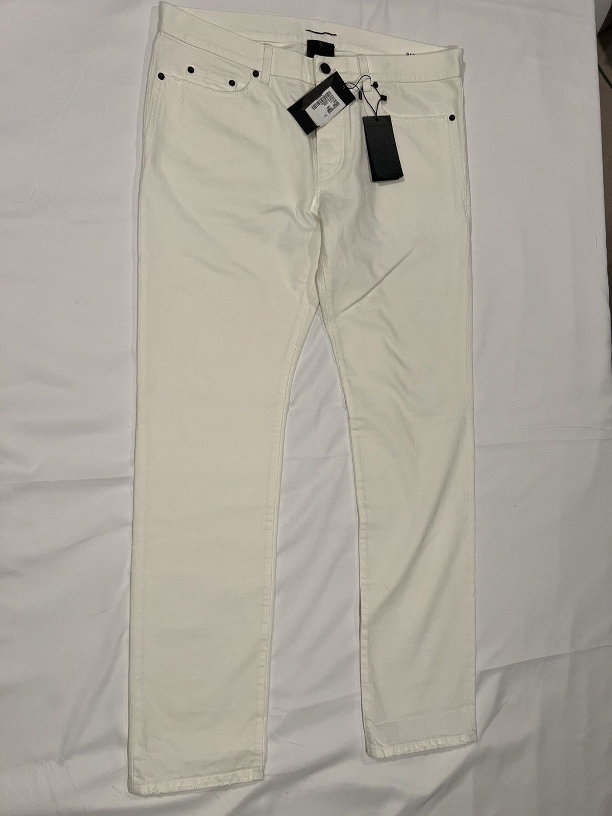 image of Saint Laurent Paris Saint Laurent Men’S Denim Pants. 50/34. $1290 in White, Men's