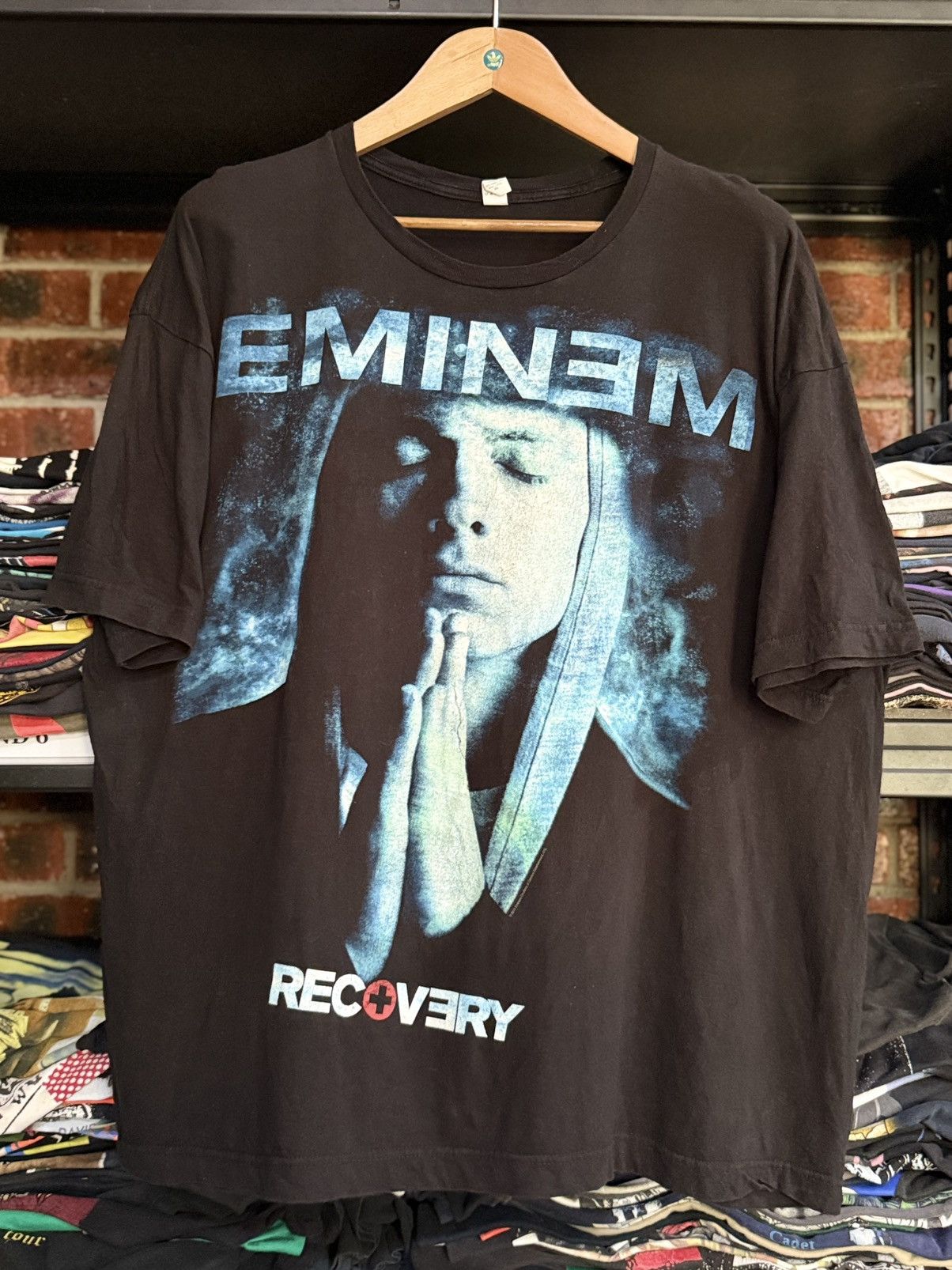 Rap Tees Vintage Eminem Recovery Faded Oversize Rap Tee Size US XXL / EU 58 / 5 - 1 Thumbnail