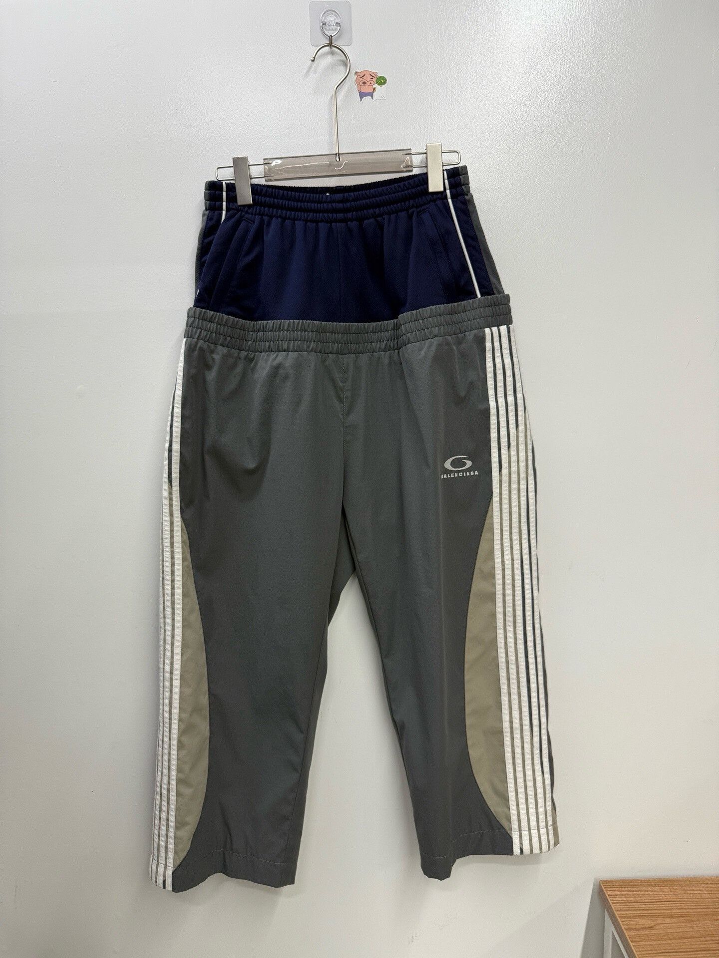 Balenciaga Balenciaga Patchwork Gray Sweatpants XS Men Size US 28 / EU 44 - 1 Thumbnail