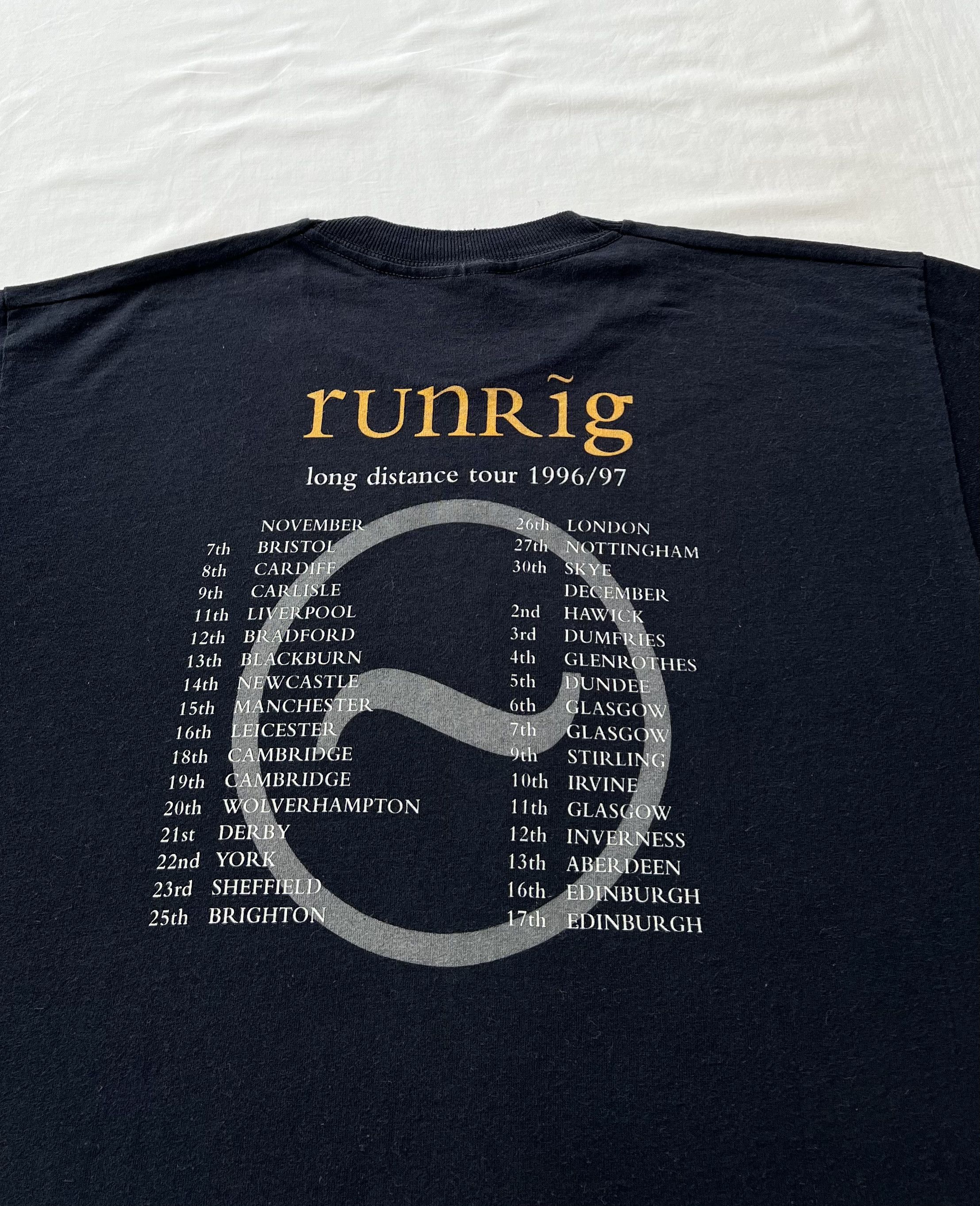 Band Tees Vintage 1996 Runrig Long Distance Tour 96/97 Black T-shirt Size US L / EU 52-54 / 3 - 11 Thumbnail