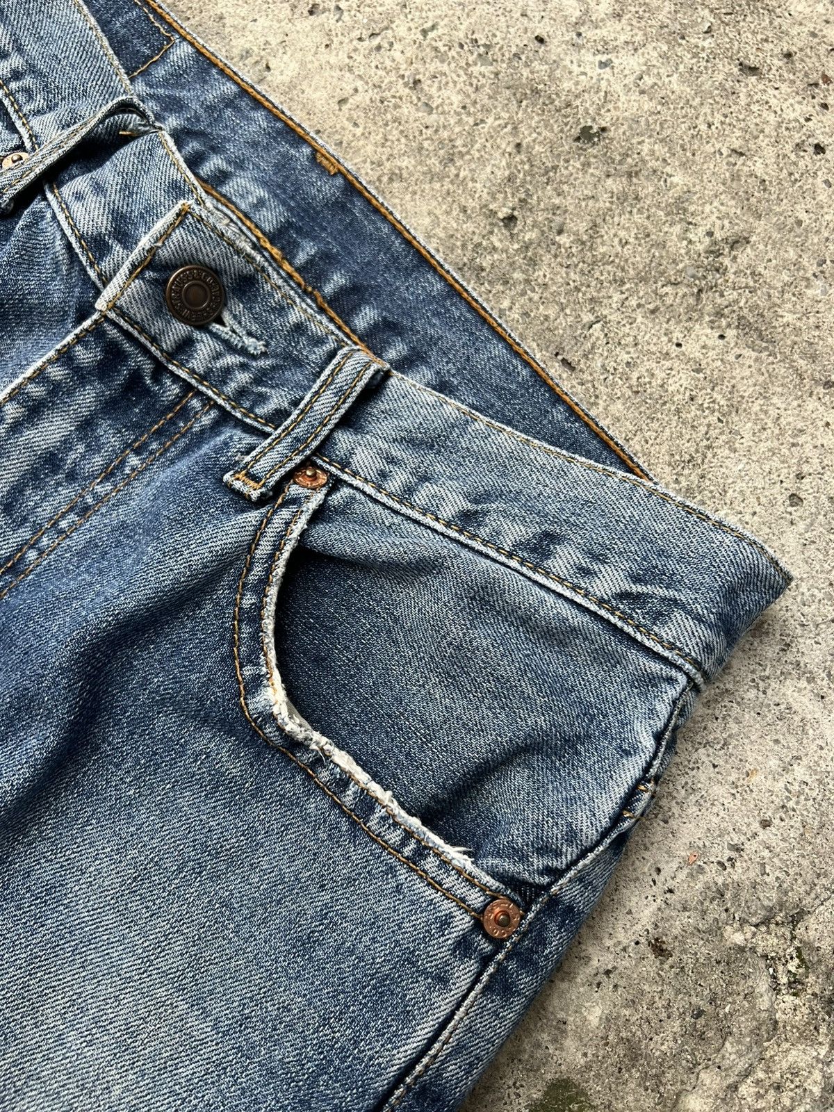 Levi's Vintage Levis 517 Mud Wash Jean Size US 29 - 15 Thumbnail
