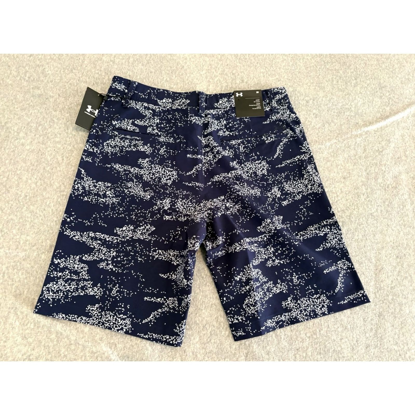Under Armour Under Armour UA Printed Golf Shorts Mens Size 30 NWT Blue, Regular, Polyester Elastane, Golf Activewear, Waist 30, Athletic Short, Zip Closure Mens Size US 30 / EU 46 - 5 Thumbnail