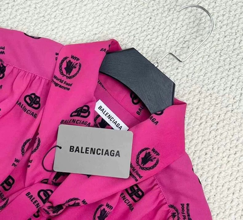 Balenciaga Balenciaga size 34 Dragon fruit WFP WFP double B lock full Size US M / EU 48-50 / 2 - 3 Thumbnail