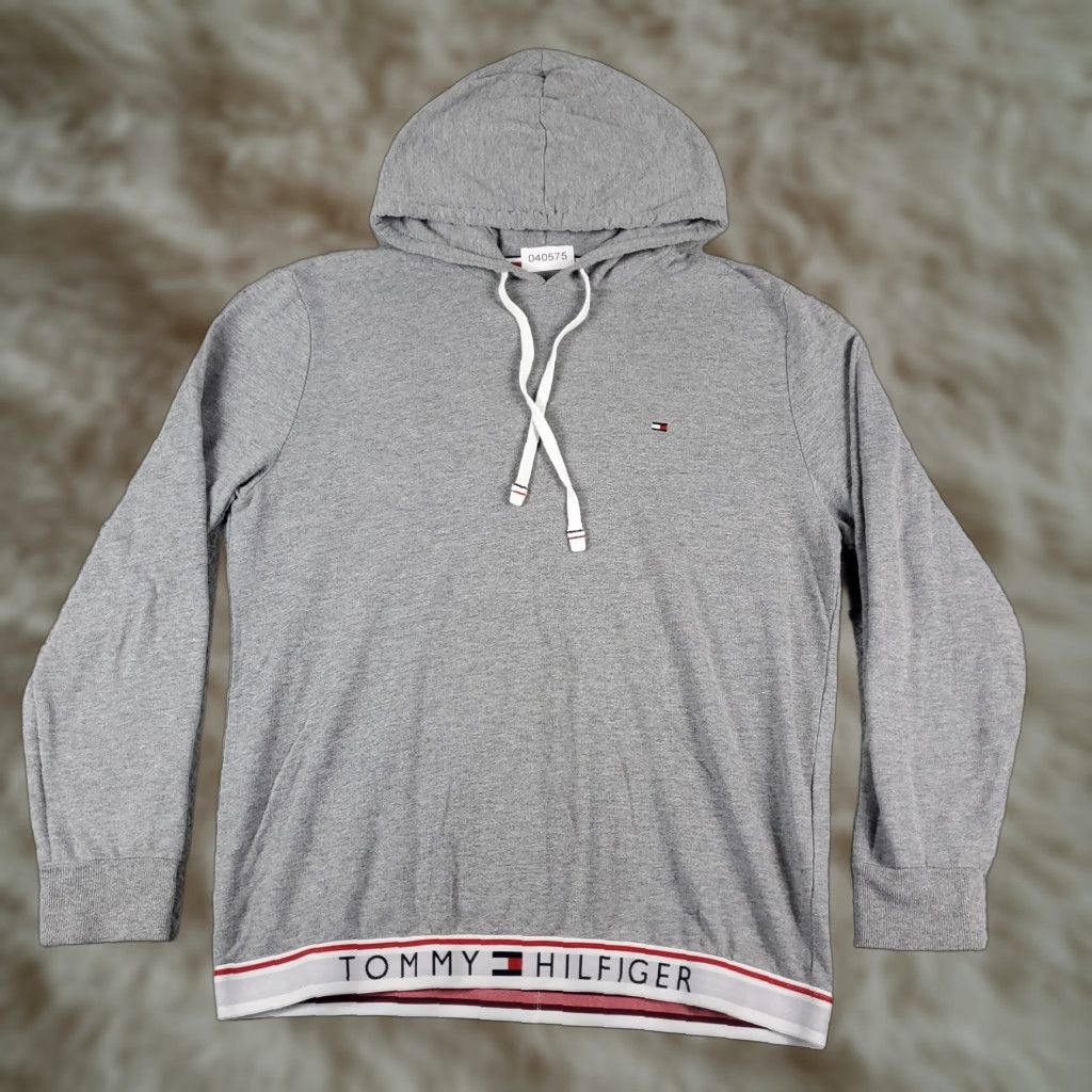 Tommy Hilfiger Tommy Hilfiger Shirt Mens Large Gray Hooded Pullover Mock Neck Long Sleeve Casual T-Shirt Logo Modern Americana Mens Size US L / EU 52-54 / 3 - 1 Thumbnail