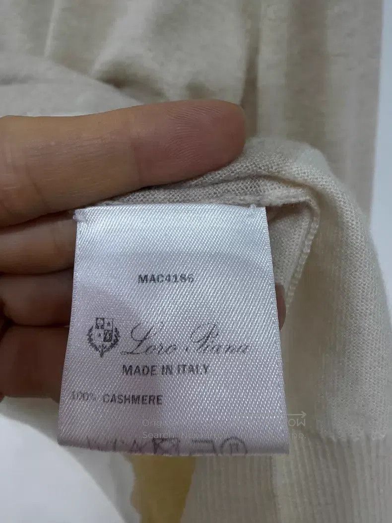 Loro Piana Loro Piana Oatmeal V-neck color block cashmere knit sweate Size XS / US 0-2 / IT 36-38 - 4 Thumbnail
