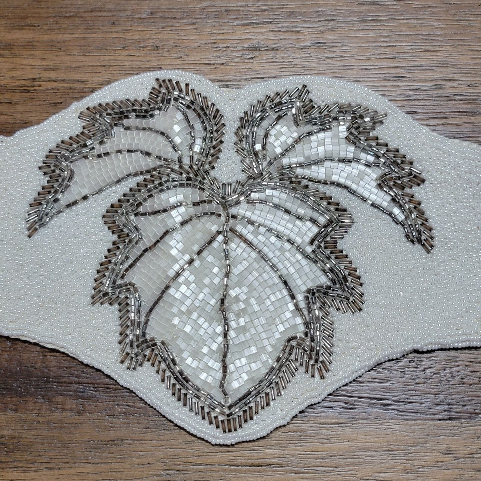 Other VINTAGE Complete Beaded Ladies Belt Wings Hook Closure 29.5" Size ONE SIZE - 2 Thumbnail