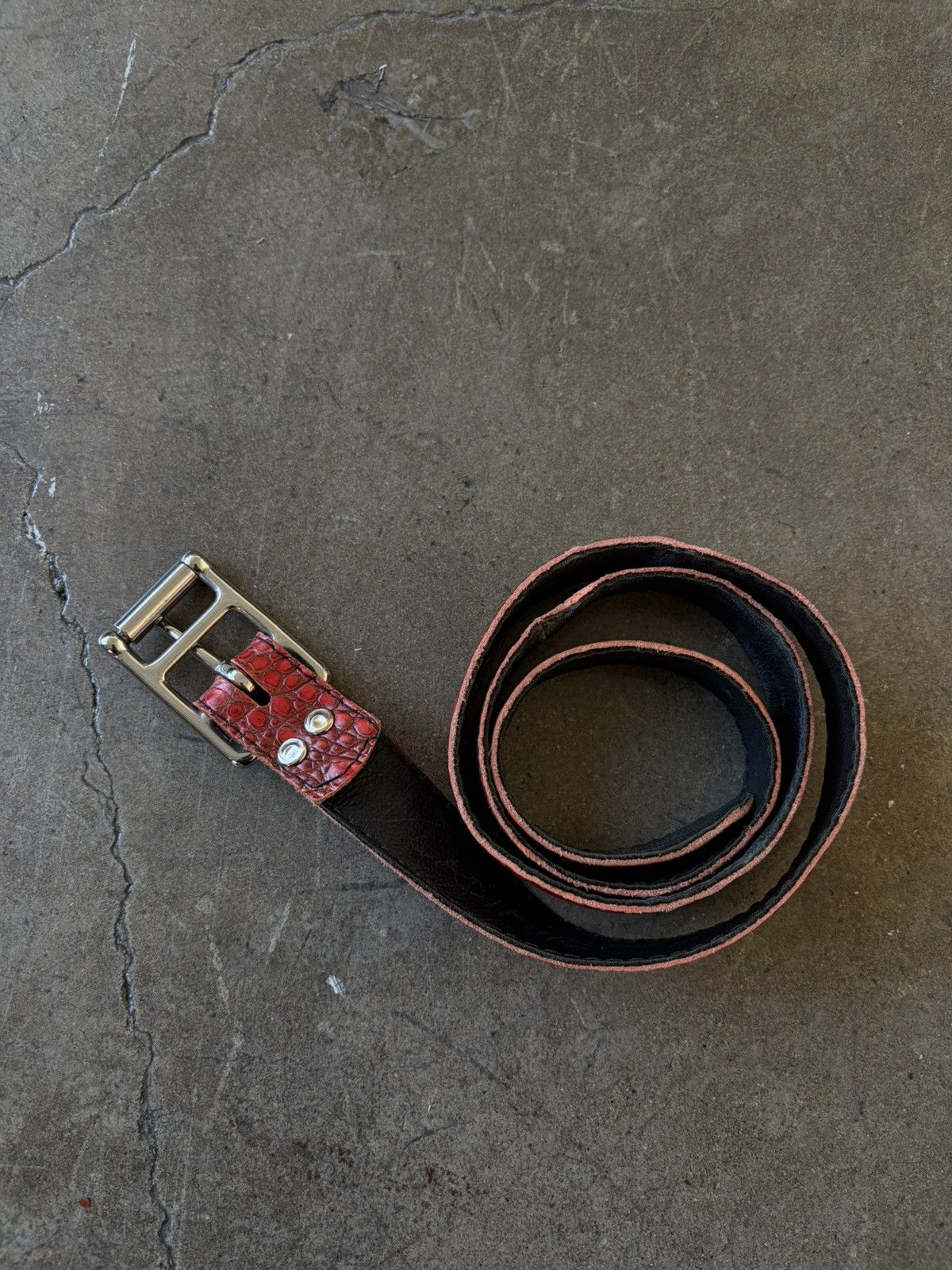 Vintage VINTAGE RED SNAKESKIN BELT Size ONE SIZE - 4 Thumbnail