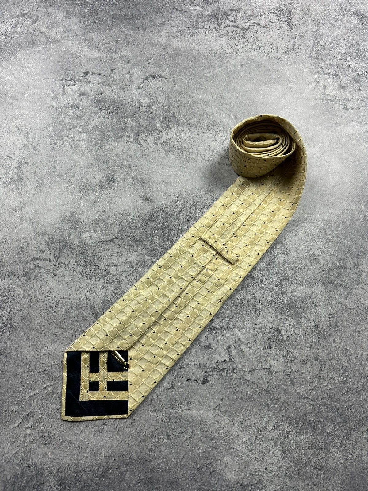 Zilli Zilli Gold Chain Logo Tie Pure Silk Italy Old Money Necktie Size ONE SIZE - 4 Thumbnail