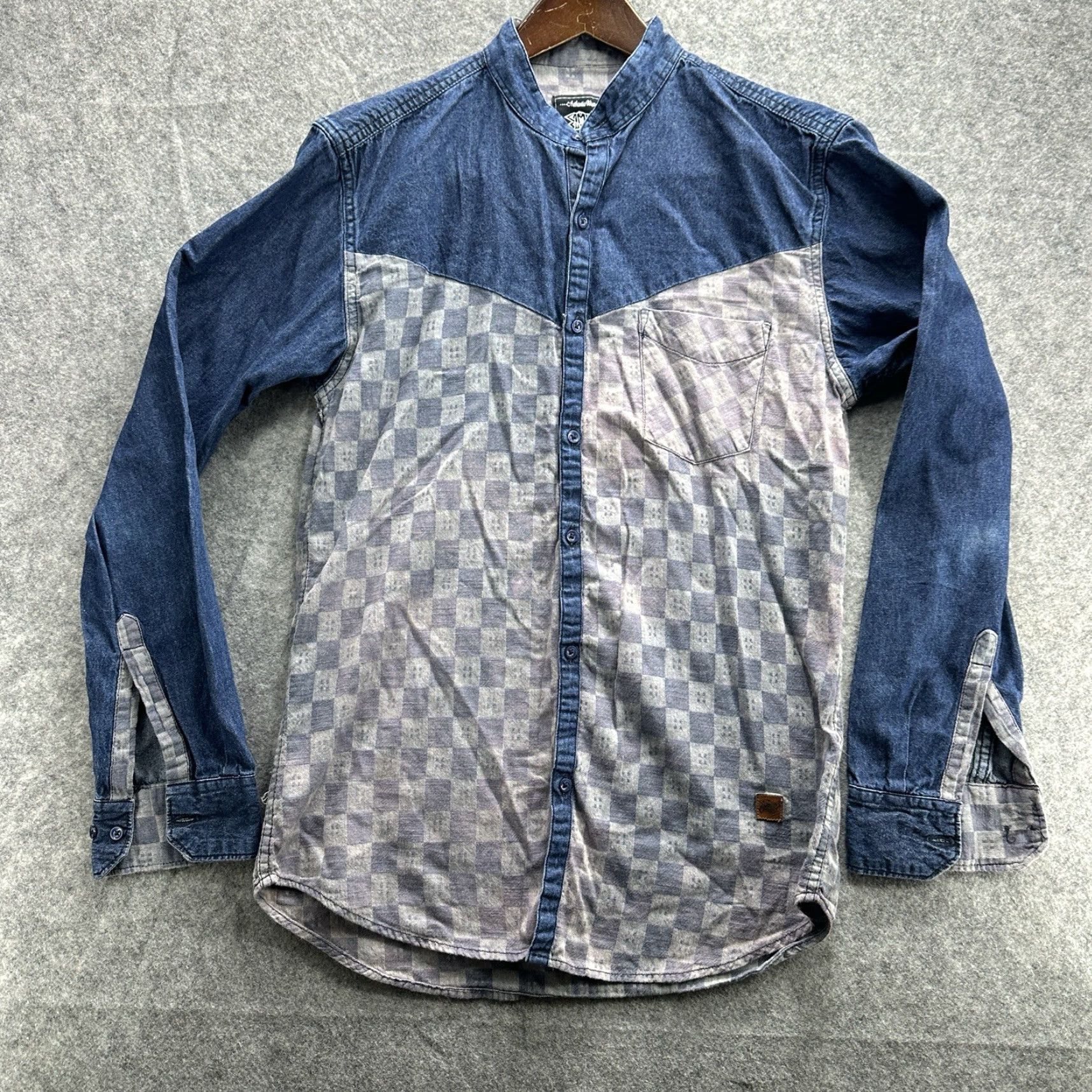 Vintage VINTAGE Campus Sutra Shirt Mens M 90s Denim Floral Button Up Blue 70s 90s Style Mens M Size US M / EU 48-50 / 2 - 2 Thumbnail