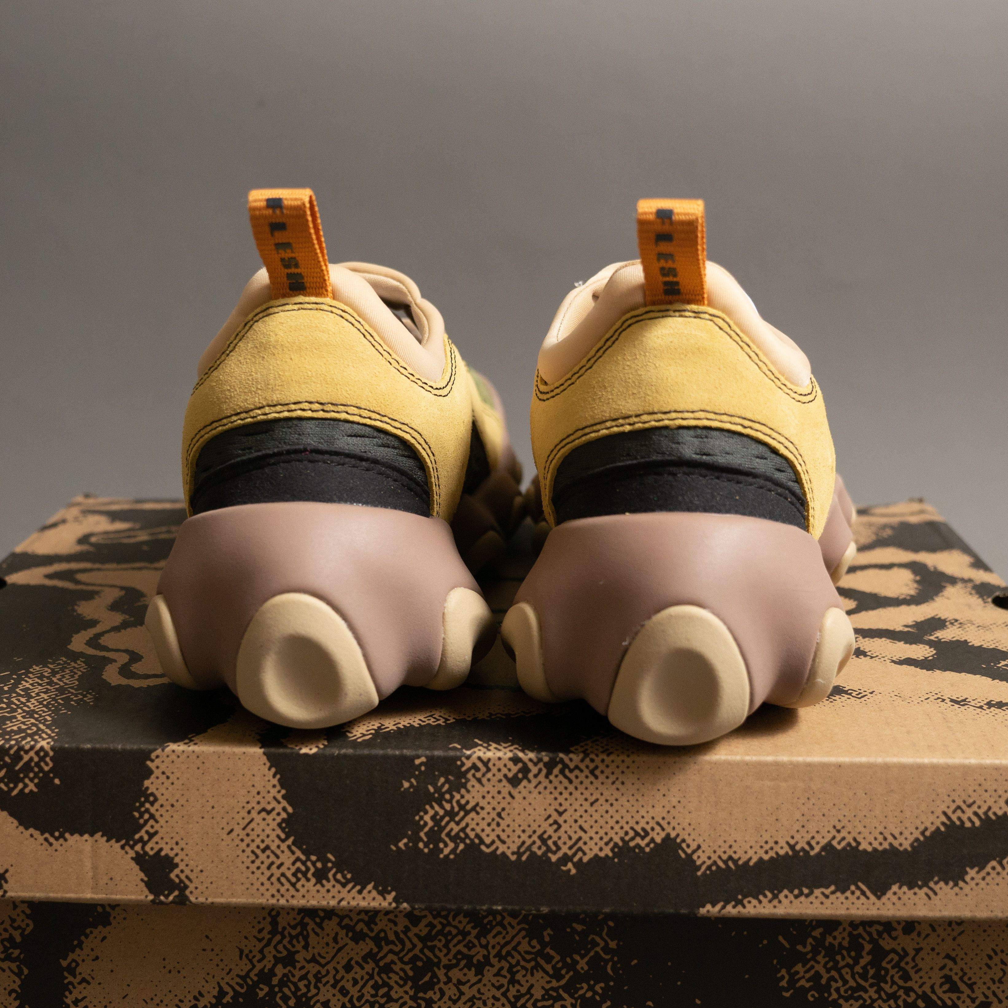 Brain Dead × Oakley Brain Dead x Oakley Suede Flesh Sandal Whey/Multi Size US 7 / EU 40 - 6 Thumbnail