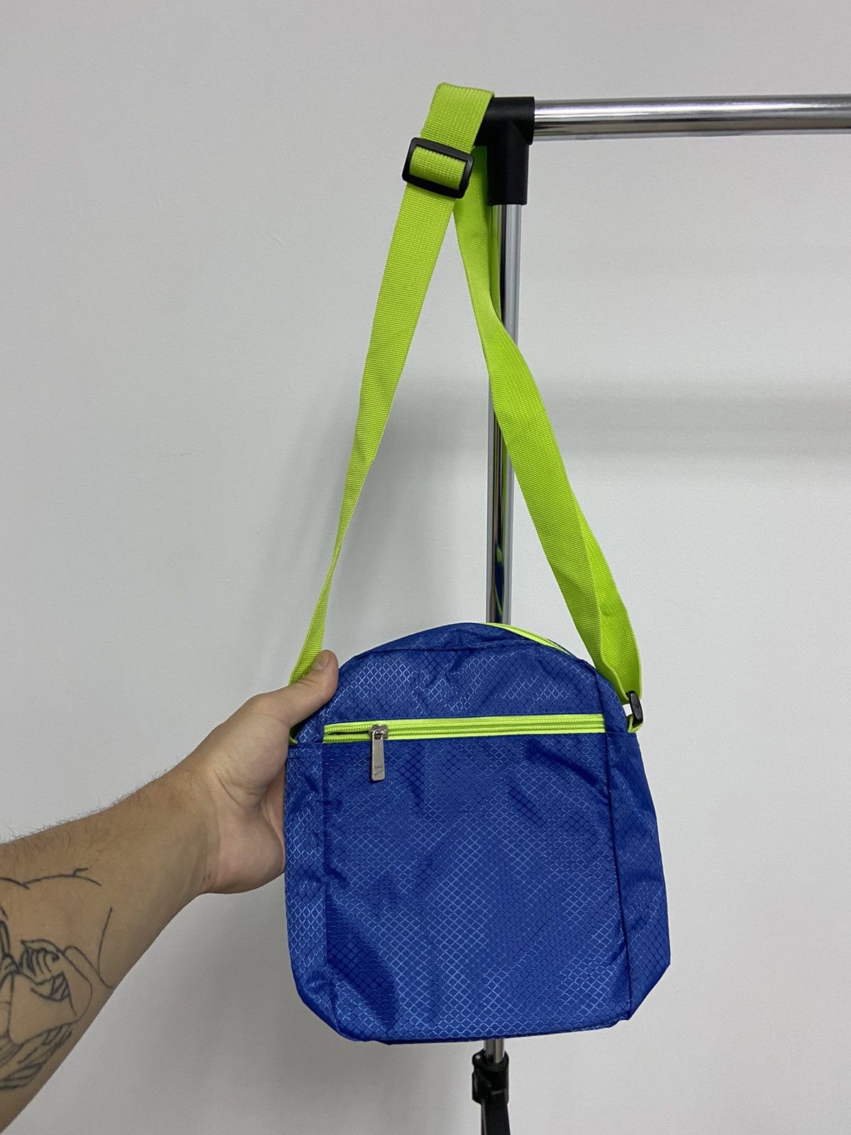 Nike Nike Vintage Shoulder Small Bag Big Logo Y2K Style Messenger Size ONE SIZE - 3 Thumbnail