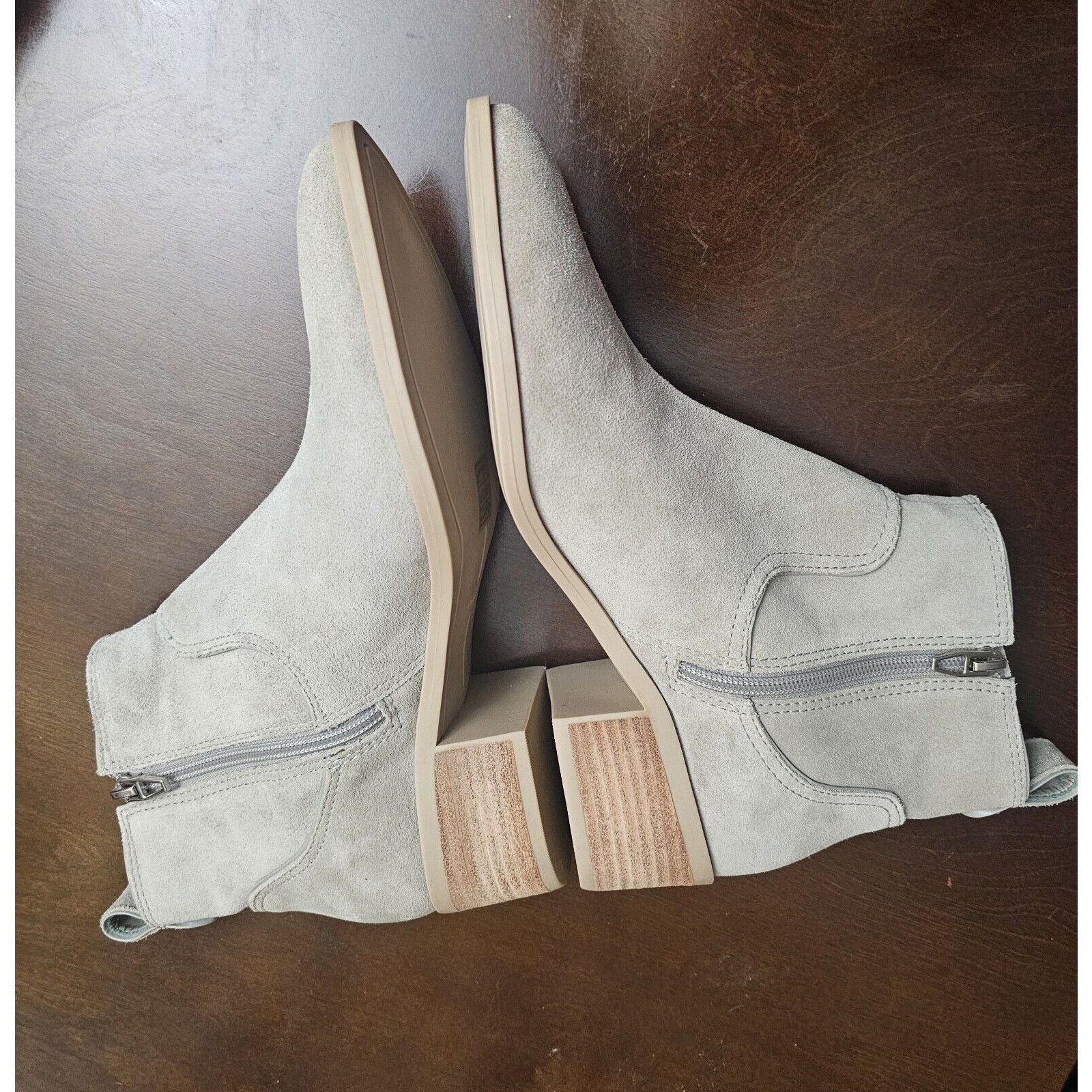 Dolce Vita Dolce Vita Bootie Shoes Gray Suede Ankle Bootie Pointed Toe Size US 9 / IT 39 - 9 Thumbnail