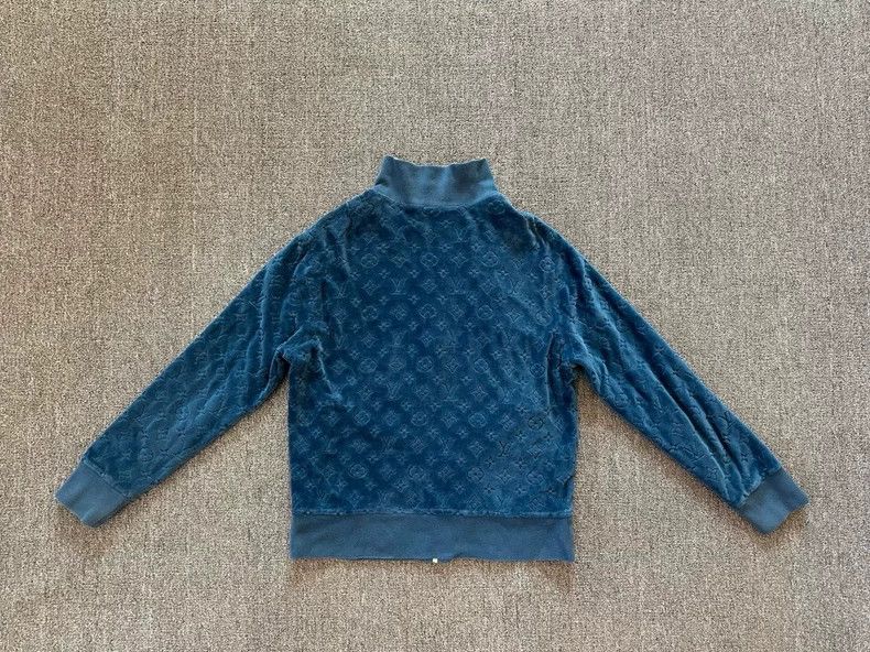 Louis Vuitton Louis Vuitton Full logo printed zip-up turtleneck velvet lo Size XS / US 0-2 / IT 36-38 - 2 Thumbnail