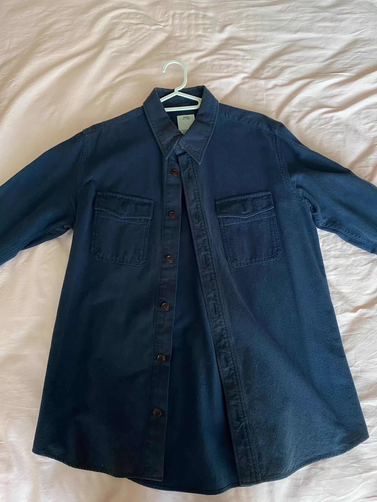 Visvim Visvim thin dark blue corduroy for old shirts Size US M / EU 48-50 / 2 - 1 Thumbnail