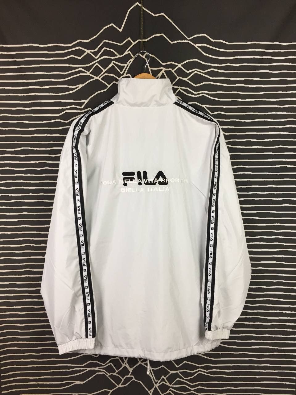 Fila Vtg FILA Biella Italia Side Tape Windbreaker Jacket Size US L / EU 52-54 / 3 - 2 Thumbnail