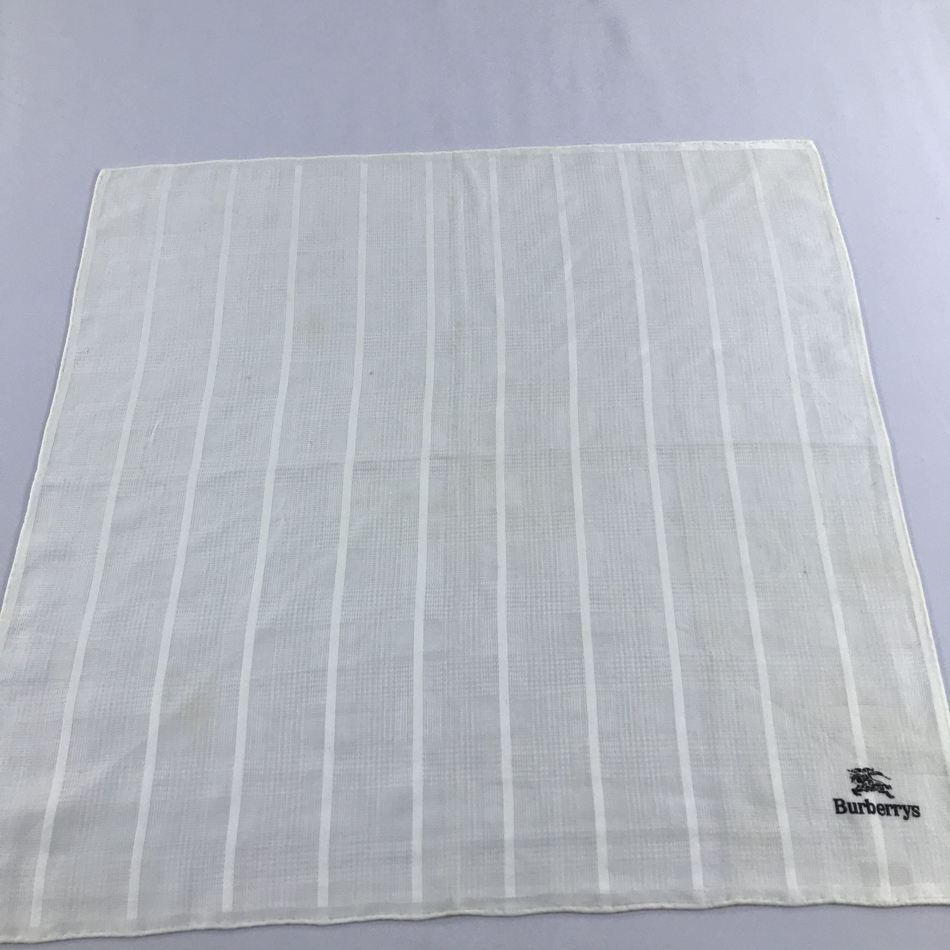 Burberry Burberrys Handkerchief Neckerchief Bandana H716 Size ONE SIZE - 6 Thumbnail