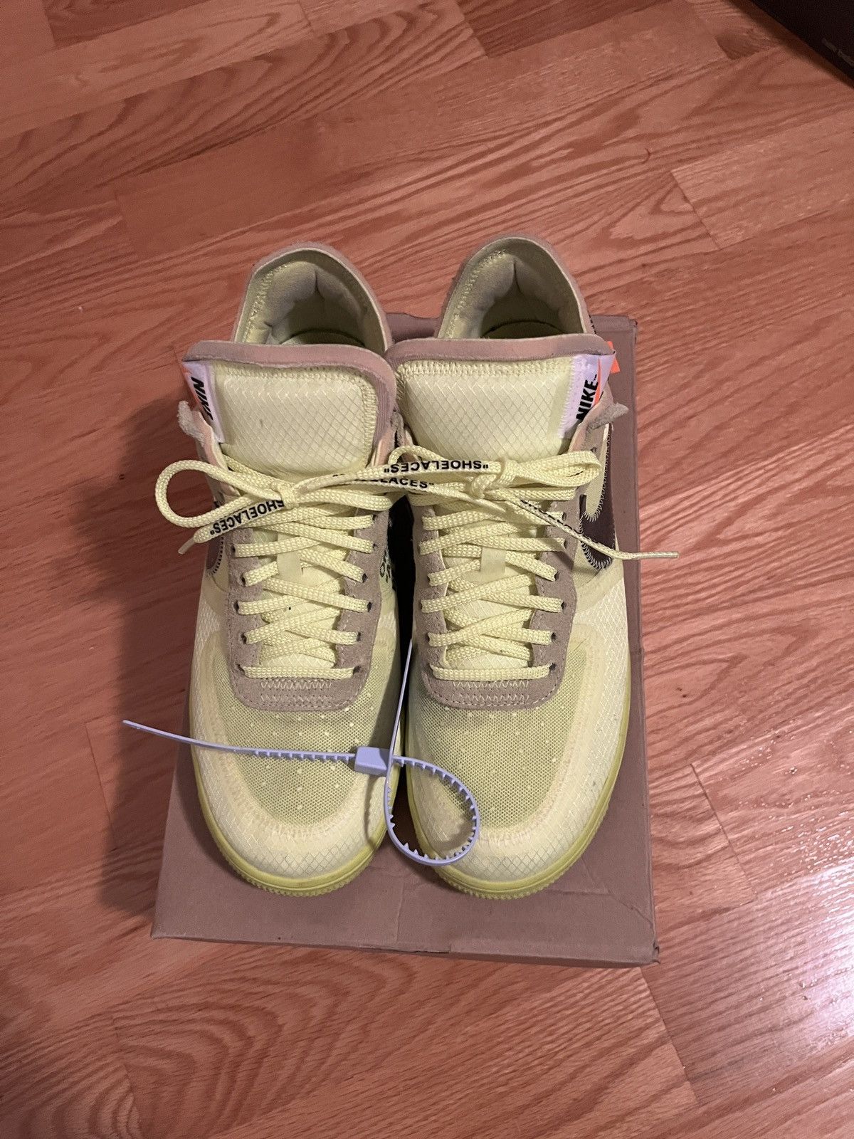 Nike × Off-White Nike Air Force 1 Low Off-White Volt Size US 9.5 / EU 42-43 - 4 Thumbnail