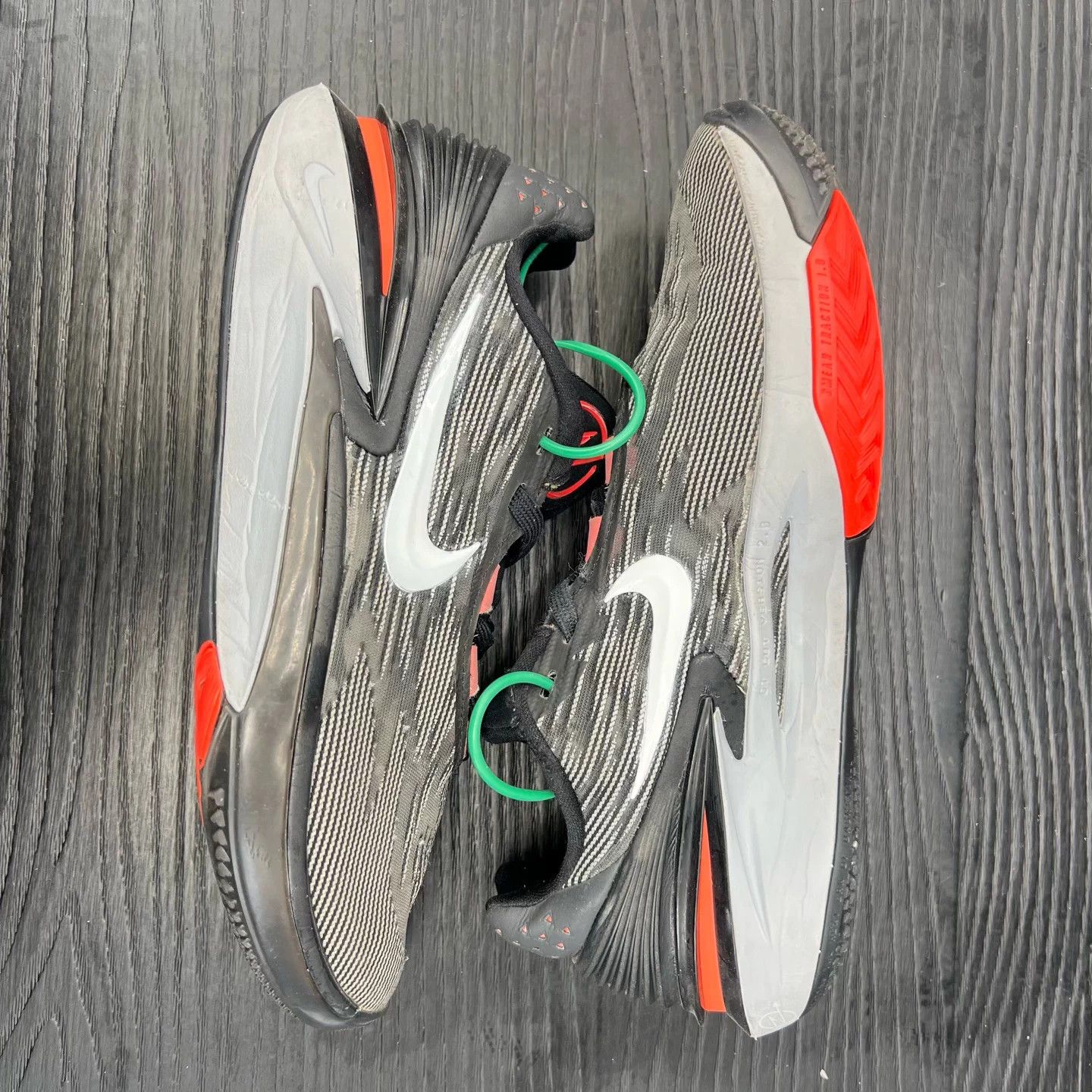 Nike GT Cut 2 Black Red 41 w/ Box 399 CH24385 Size US 8 / EU 41 - 2 Thumbnail
