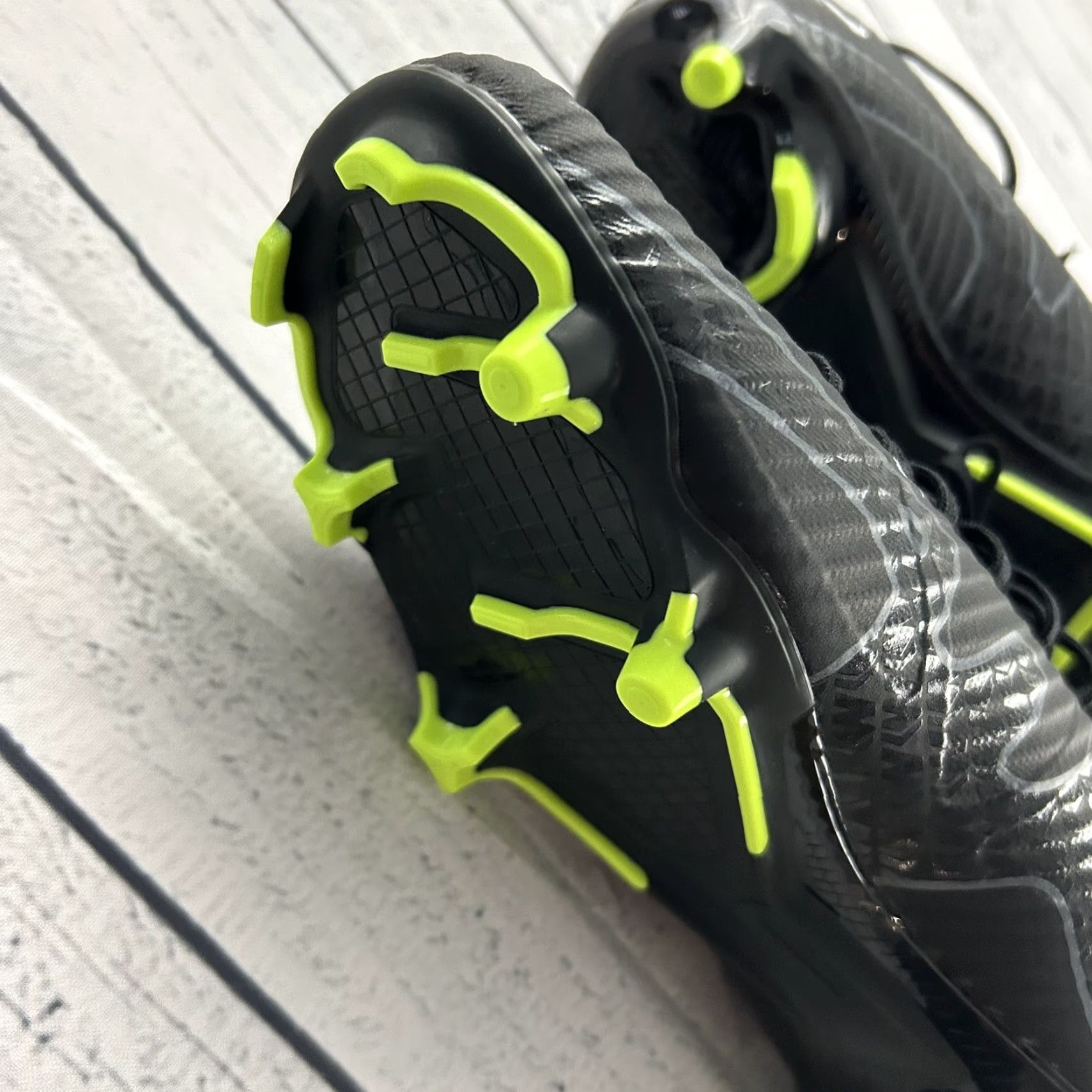 Nike Nike Zoom Superfly 9 Academy FG/MG Black Soccer Cleats Men 7.5 W 9 Nike Zoom Superfly FG/MG Black Cleats Mens Size 7.5 40.5 EU 7.5 US Size ONE SIZE - 4 Thumbnail