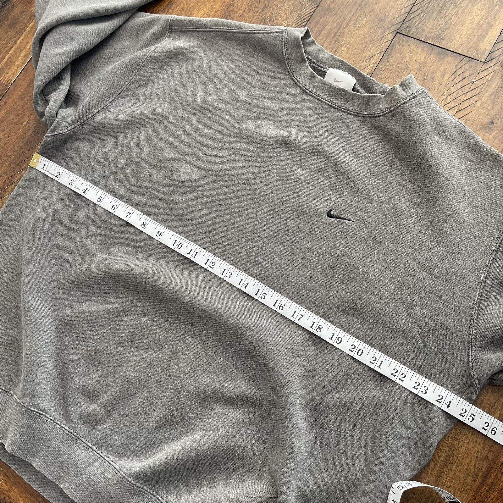 Nike Vtg Nike Sweatshirt Mens Large Gray Fleece Small Swoosh Size US L / EU 52-54 / 3 - 7 Thumbnail