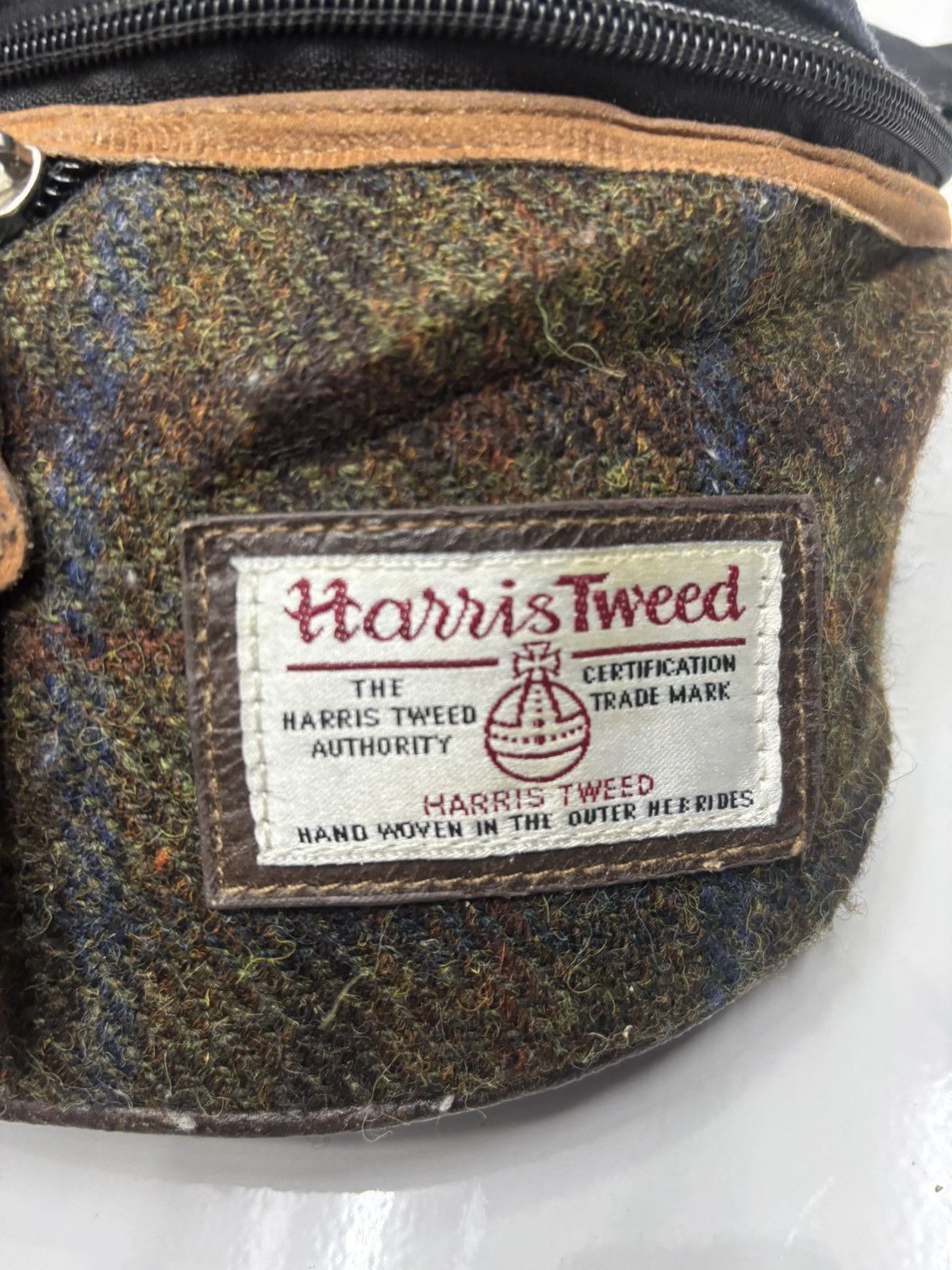 Harris Tweed RARE🔥HARRIS TWEED WAIST BAG Size ONE SIZE - 8 Thumbnail