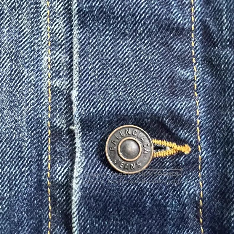 Balenciaga Balenciaga Denim Jacket, Size L Size US S / EU 44-46 / 1 - 3 Thumbnail
