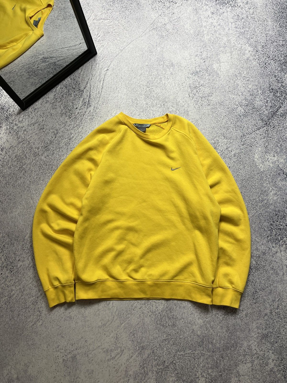 Nike Vintage 2000’s Nike Sportswear Swoosh Logo Yellow Crewneck Size US M / EU 48-50 / 2 - 1 Thumbnail