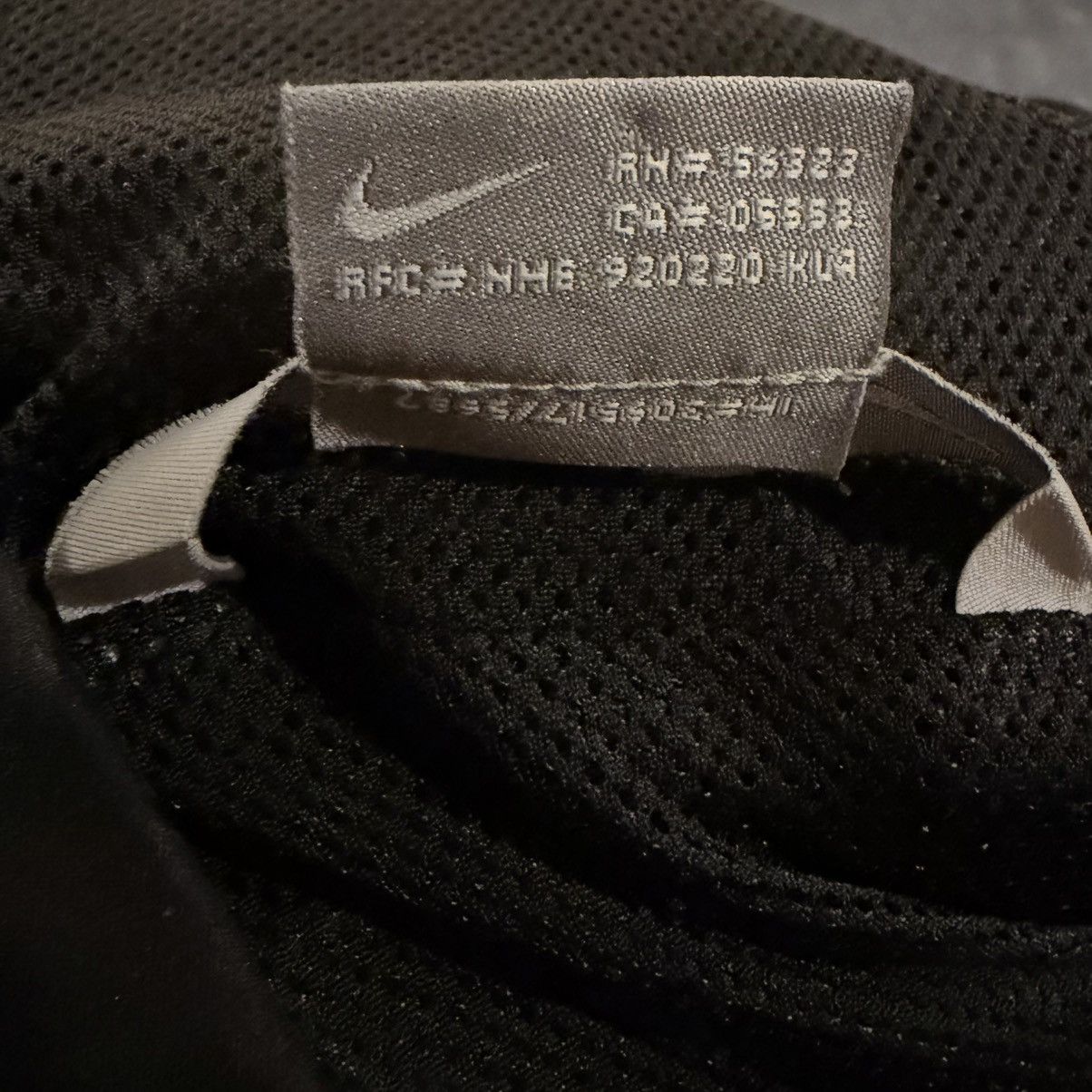 Nike Nike Black and Gold Windbreaker Size US L / EU 52-54 / 3 - 10 Thumbnail