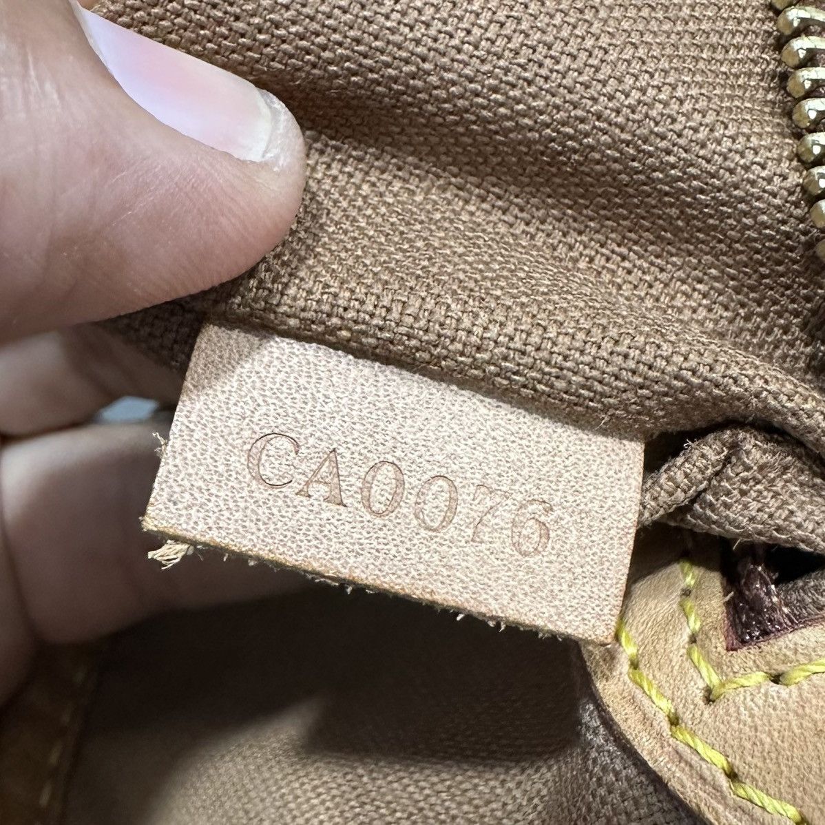 Louis Vuitton Authentic LOUIS VUITTON Monogram Batignolles Horizontel Bag Size ONE SIZE - 14 Thumbnail