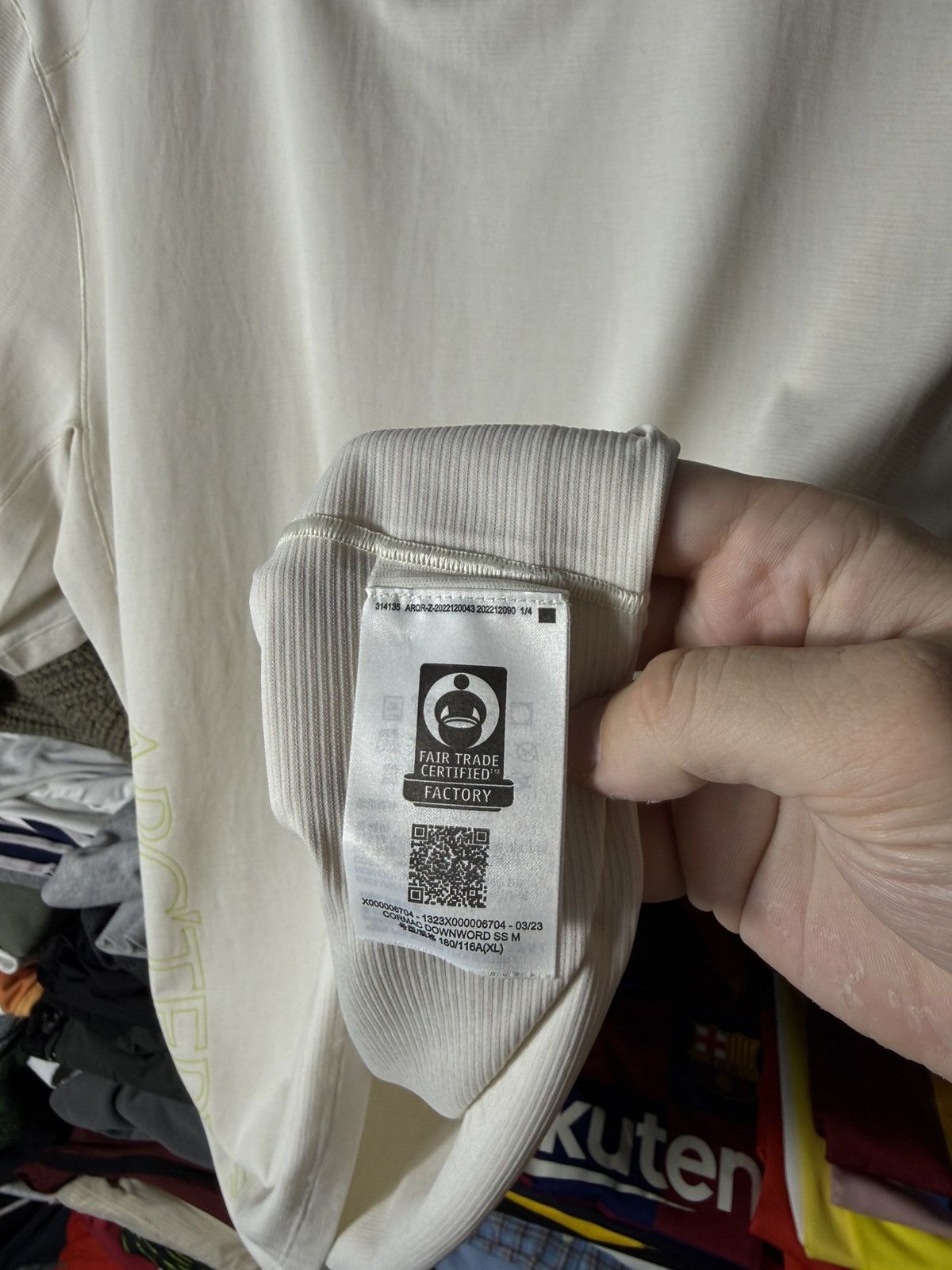 Arc'teryx Arc’teryx T Shirt Beige Technical Lightweight Logo Outdoor Size US XL / EU 56 / 4 - 9 Thumbnail