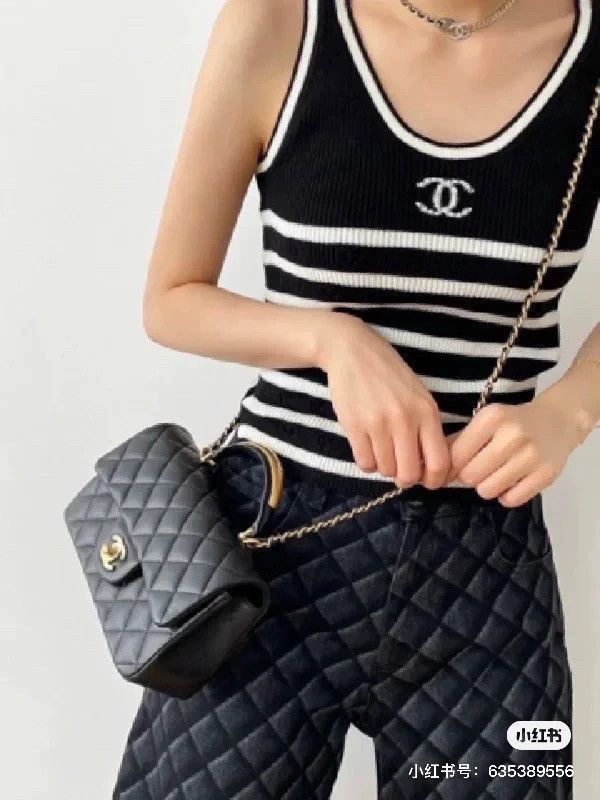 Chanel Chanel 22b black and white striped knitted vest Size XS / US 0-2 / IT 36-38 - 7 Thumbnail