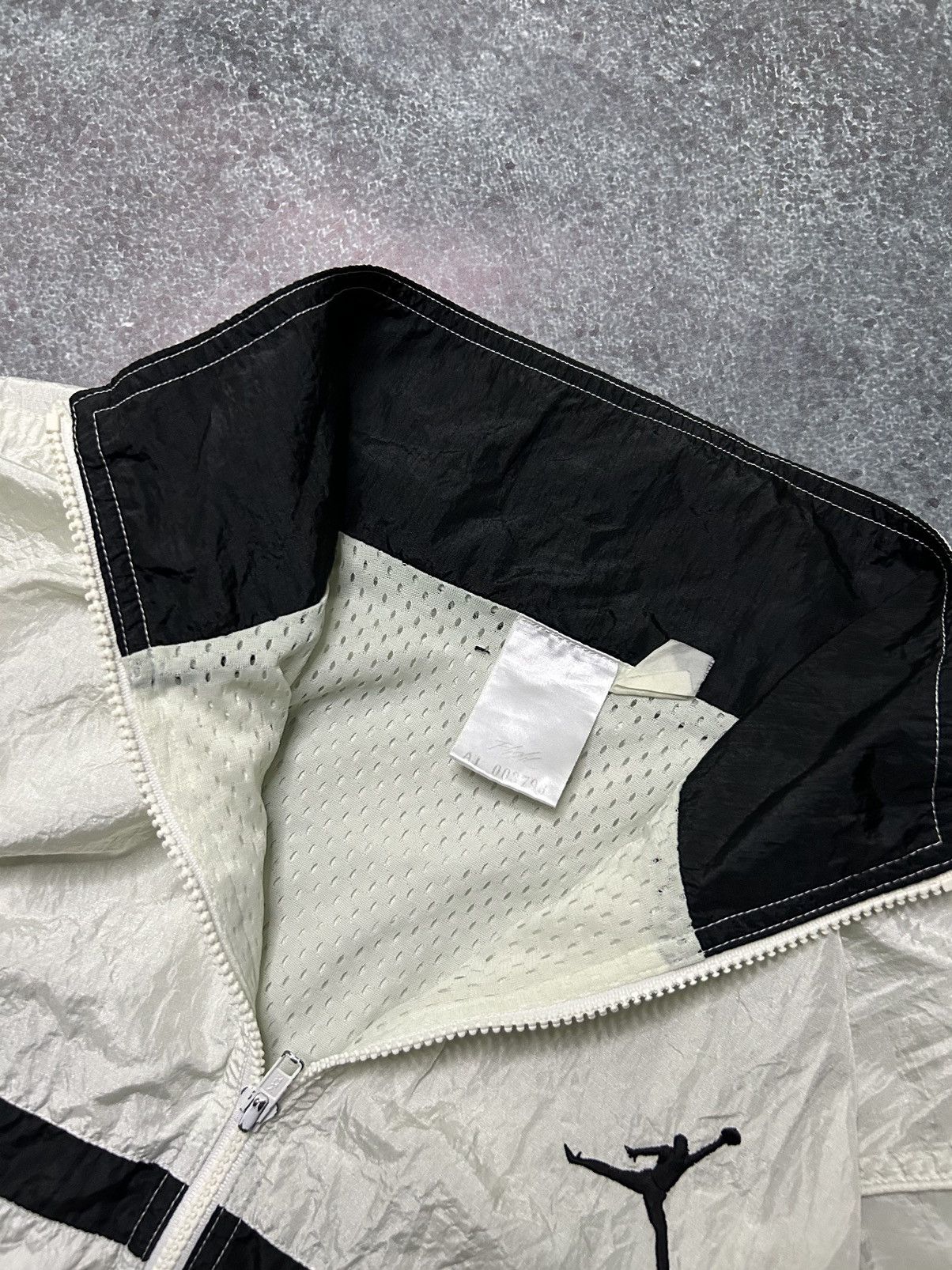 Jordan Brand × Nike × Vintage Nylon Vintage Jordan VERY RARE Size US L / EU 52-54 / 3 - 5 Thumbnail
