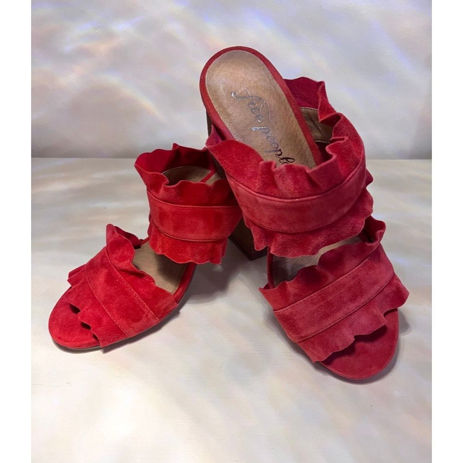 Free People Free People Rosie Ruffle Stacked Heel Red Size EU 37 US 6.5 Size US 6.5 / IT 36.5 - 1 Thumbnail