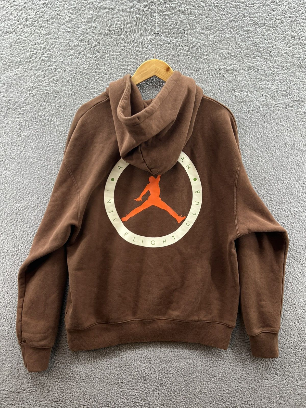 Jordan Brand Nike Air Jordan x Titan Flight Club Brown Hoodie DV7023-262 Size US L / EU 52-54 / 3 - 2 Thumbnail