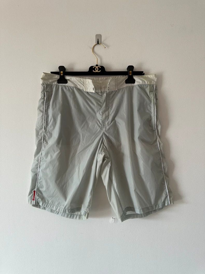Prada Prada Men's color-blocked nylon fabric short 2501-Nextarrow Size US 38 / EU 54 - 1 Thumbnail