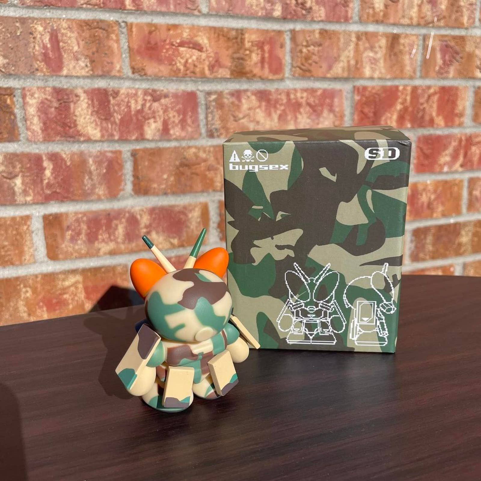 Other BUGSEX SD-21/a.b.u. V1 vinyl figure Size ONE SIZE - 3 Thumbnail