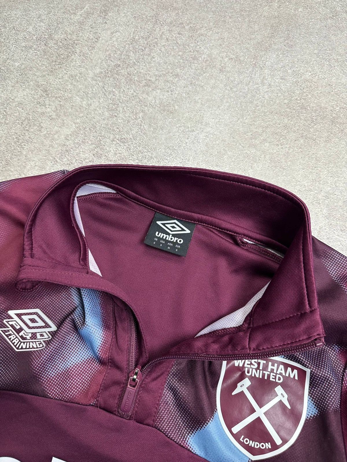Umbro West Ham United Full Zip Football Jacket Umbro Soccer Sz S Size US S / EU 44-46 / 1 - 5 Thumbnail