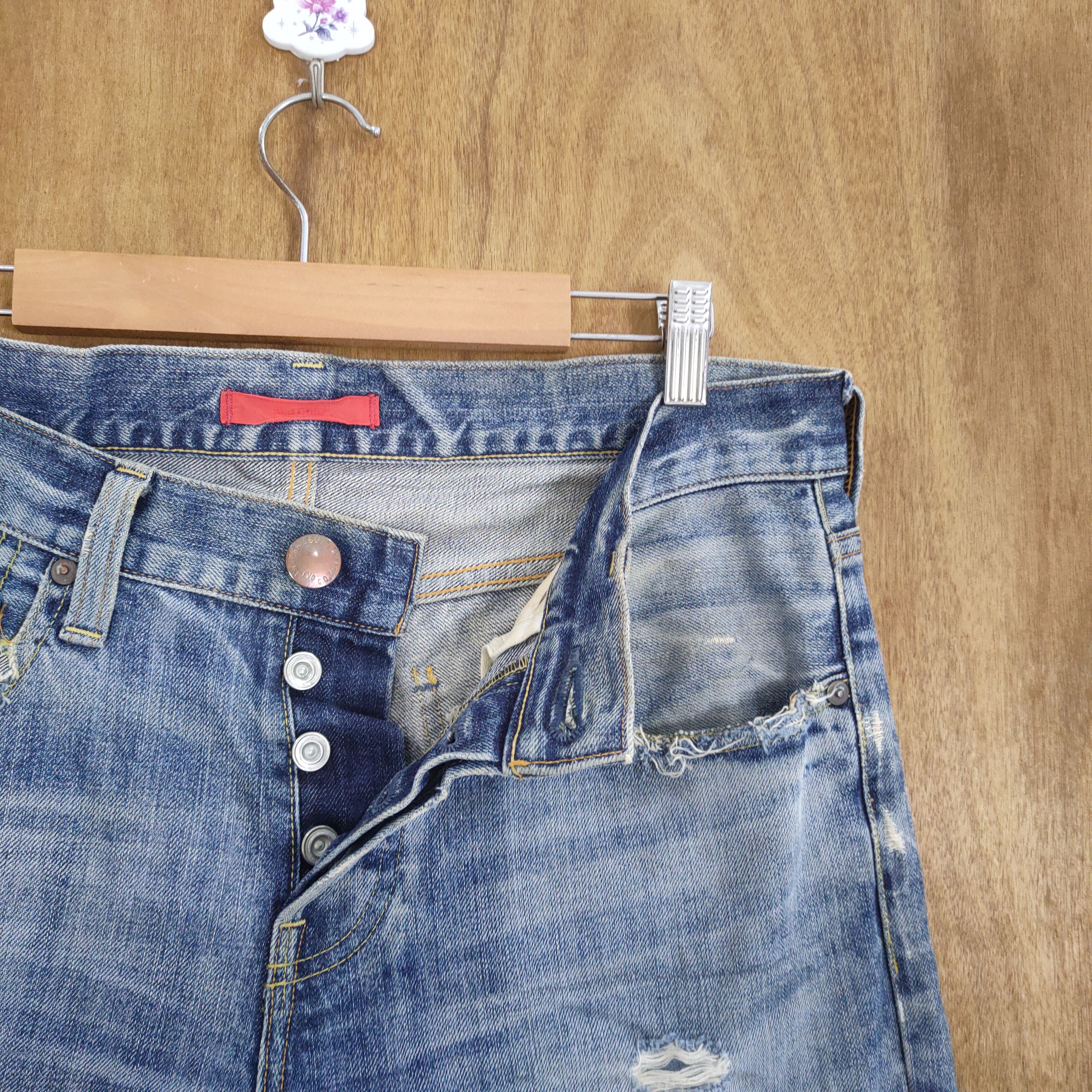 Jean VINTAGE REDCARD BUTTON FLY DISTRESSED JEAN DENIM PANTS Size US 31 - 11 Thumbnail