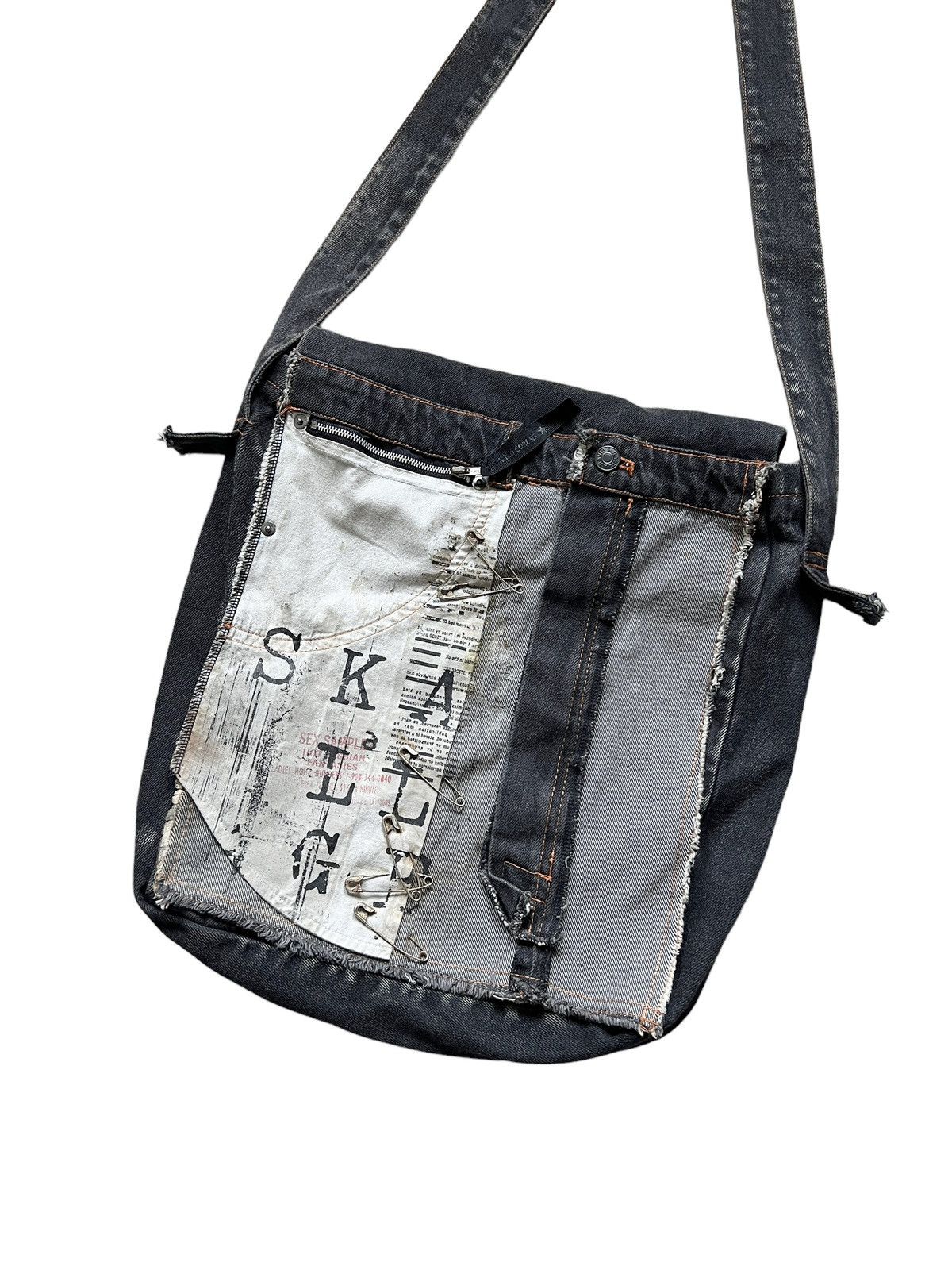 Japanese Brand 2000s h.NAOTO 🇯🇵 Goth Punk Reworked Denim Crossbody Bag Size ONE SIZE - 2 Thumbnail