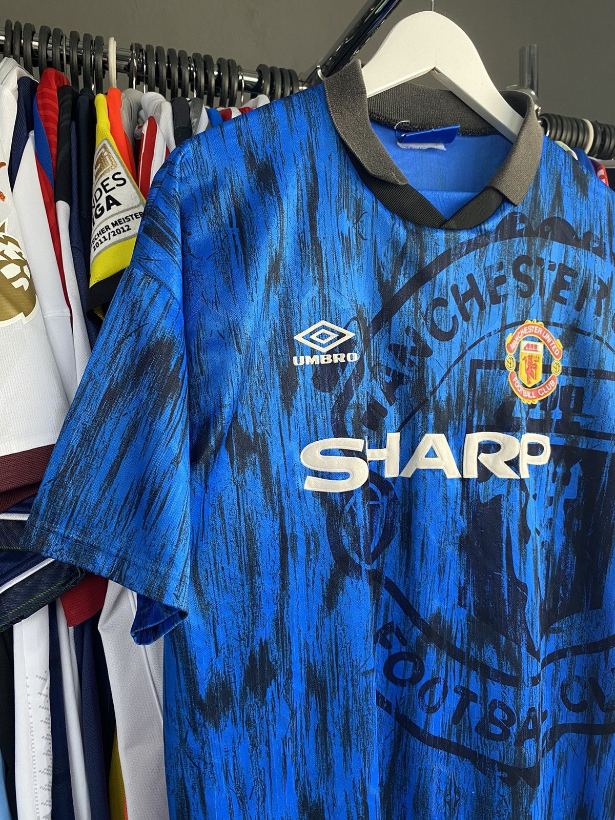 Umbro 1992/93 UMBRO MANCHESTER UNITED SOCCER FOOTBALL JERSEY SHIRT Size US L / EU 52-54 / 3 - 3 Thumbnail