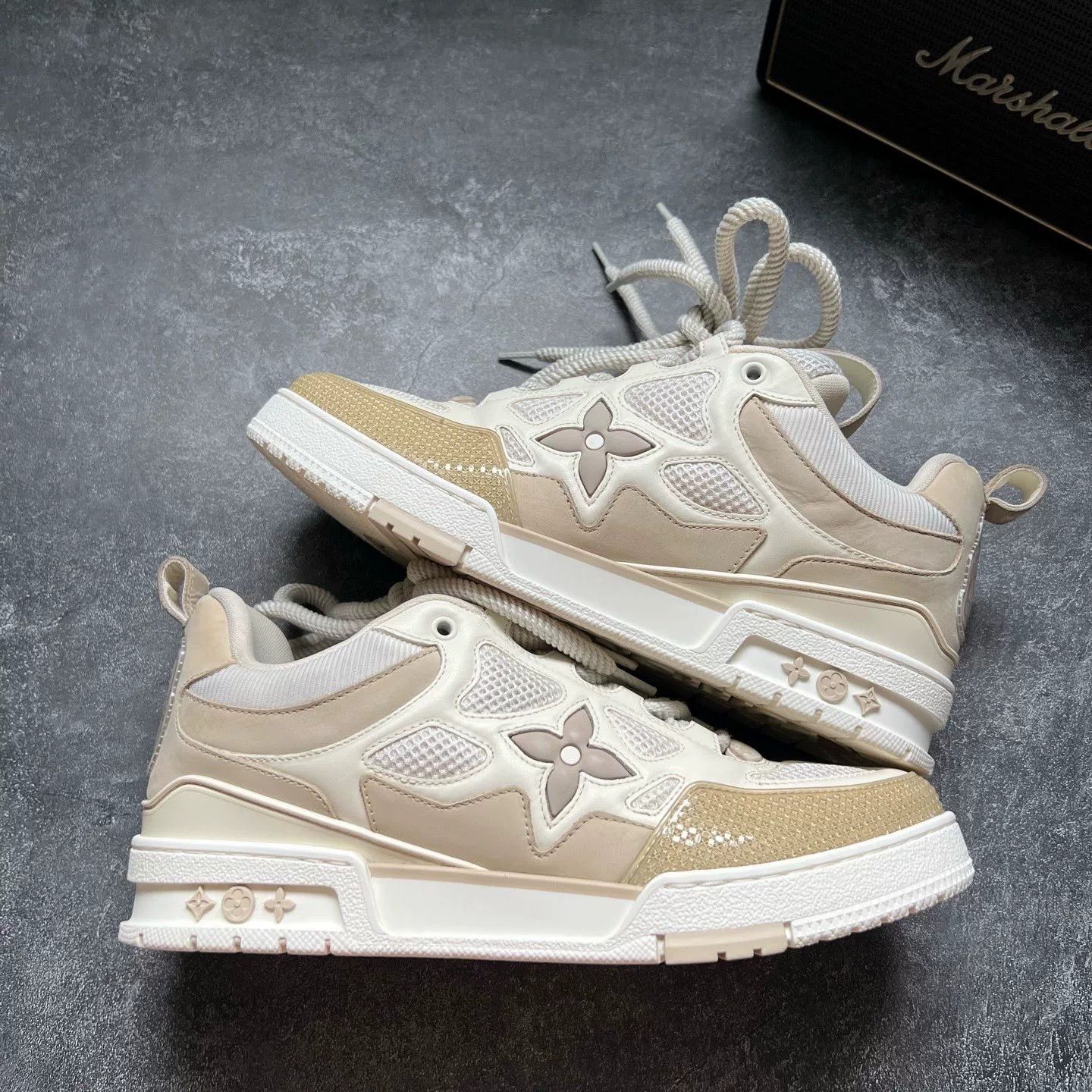 Louis Vuitton Louis Vuitton Skate White Lowtop Sneakers 42 Men Size US 9 / EU 42 - 1 Thumbnail