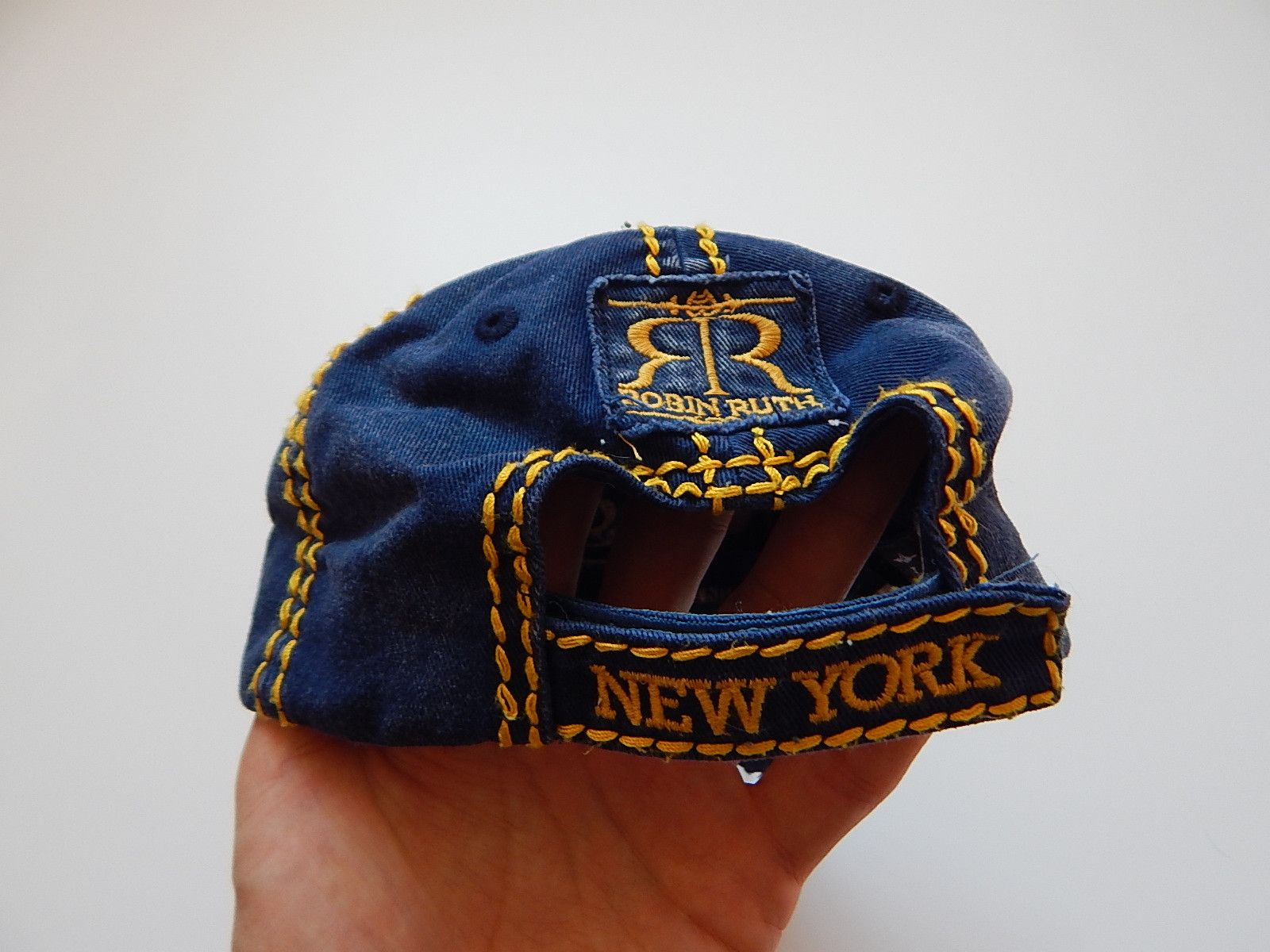 Robin Ruth vintage robin ruth new york city patch distressed hat Size ONE SIZE - 4 Thumbnail